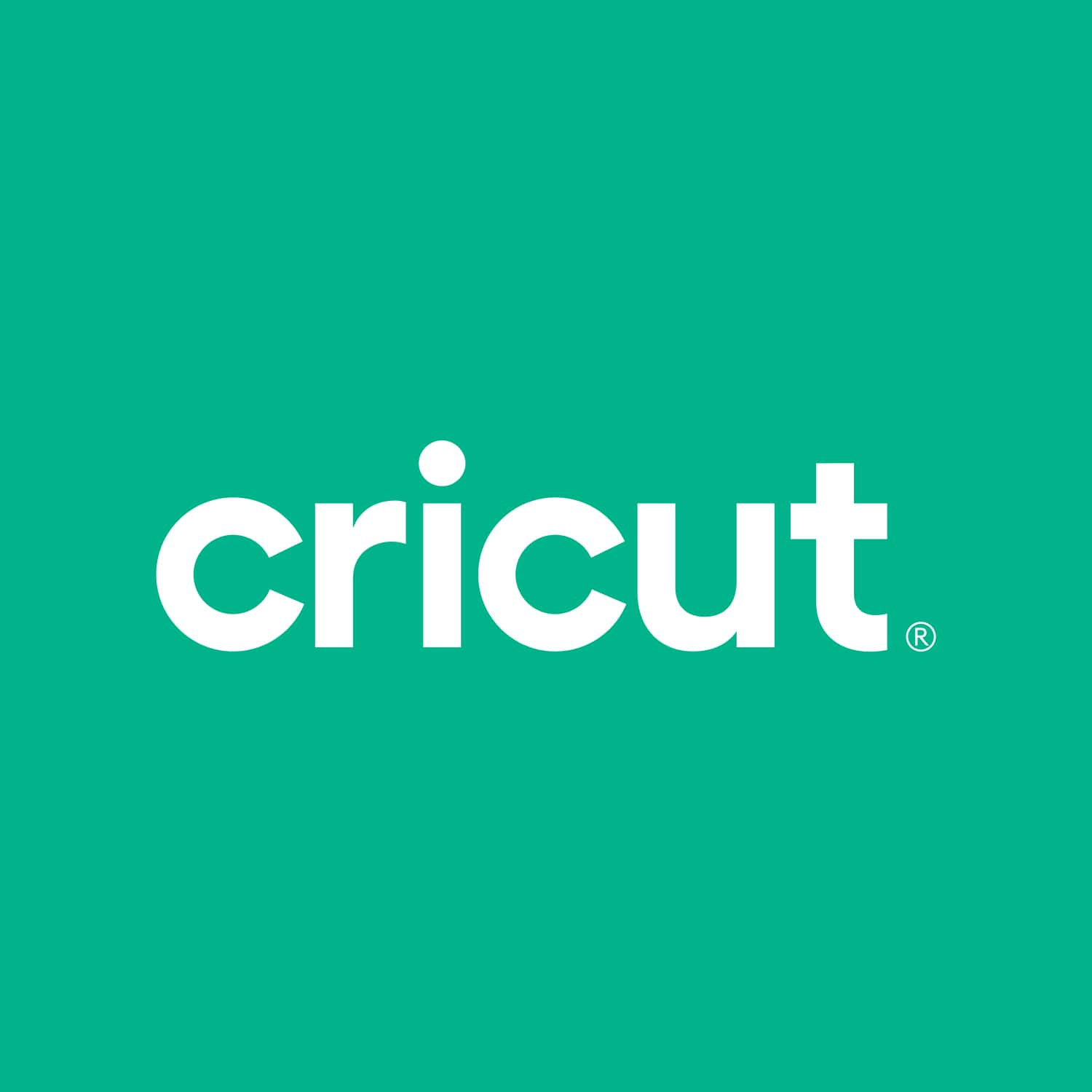 Cricut Maker&#xAE; 3 Smart Cutting Machine + Free Essential Starter Kit