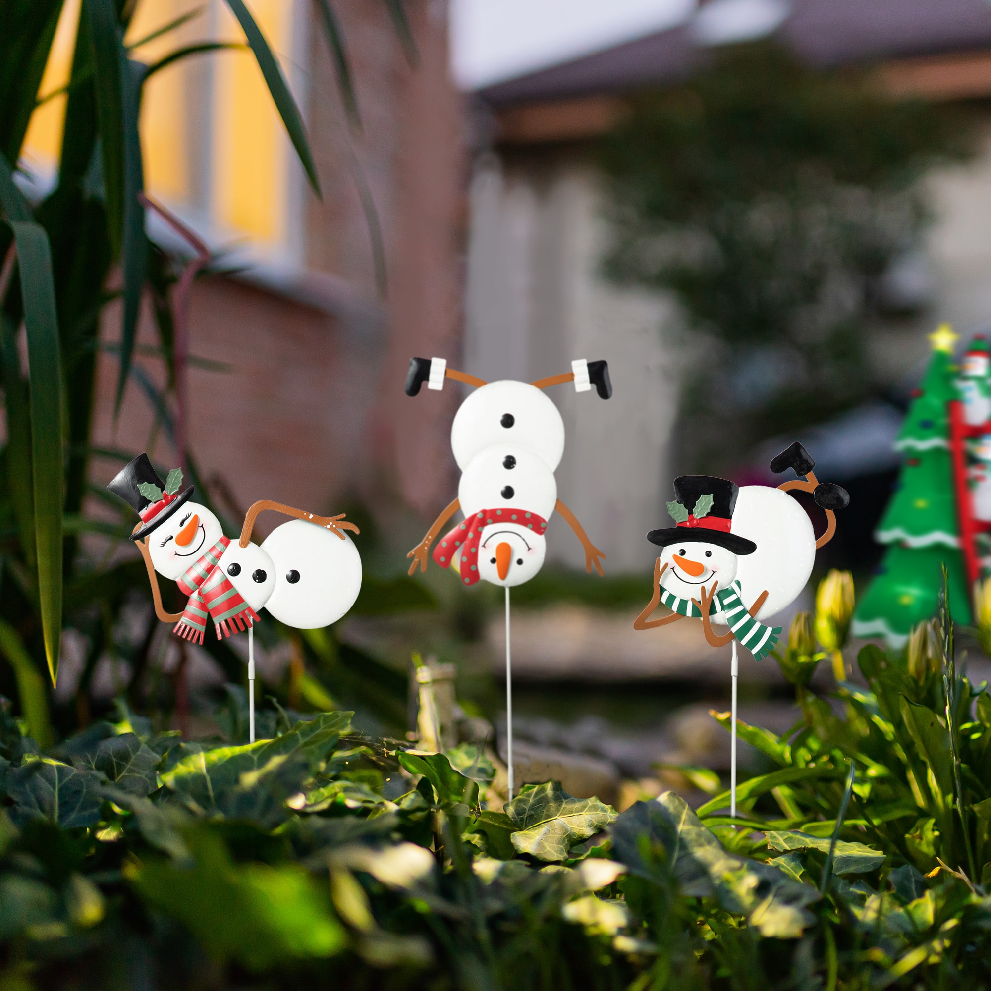 Glitzhome® 2ft. Metal Snowman Yard Stake Set