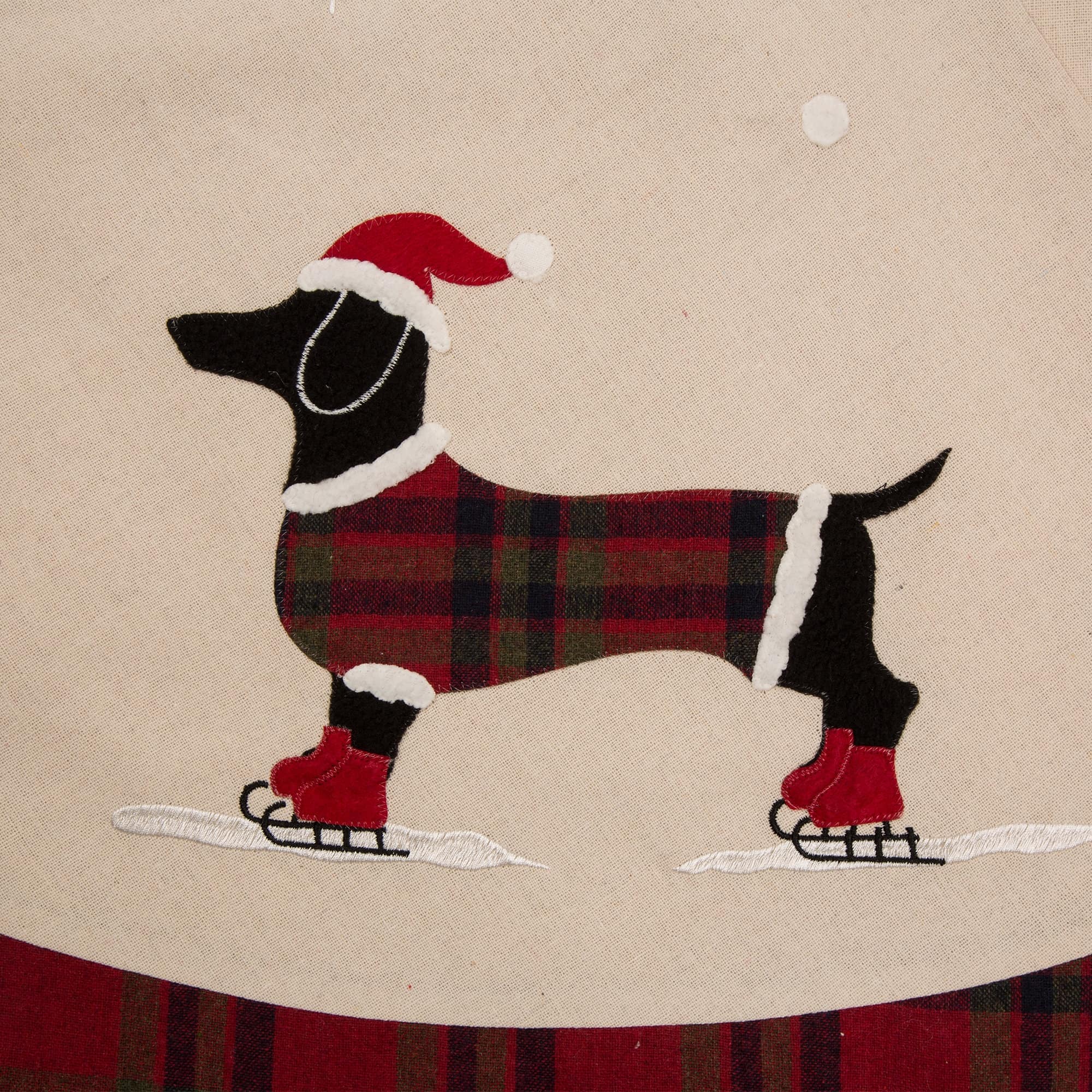 Glitzhome&#xAE; 48&#x22; Dachshund Fabric Christmas Tree Skirt