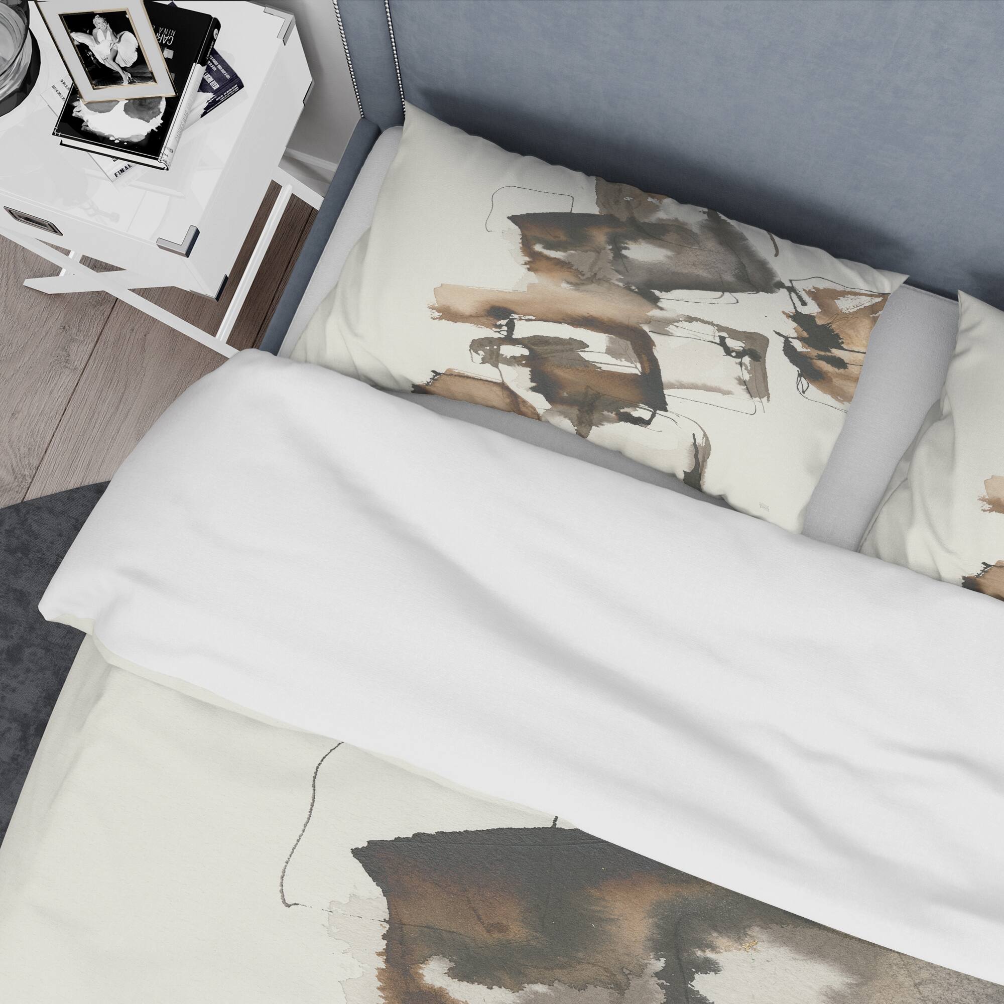 Designart &#x27;Gold Glam Squares II&#x27; Glam Bedding Set - Duvet Cover &#x26; Shams