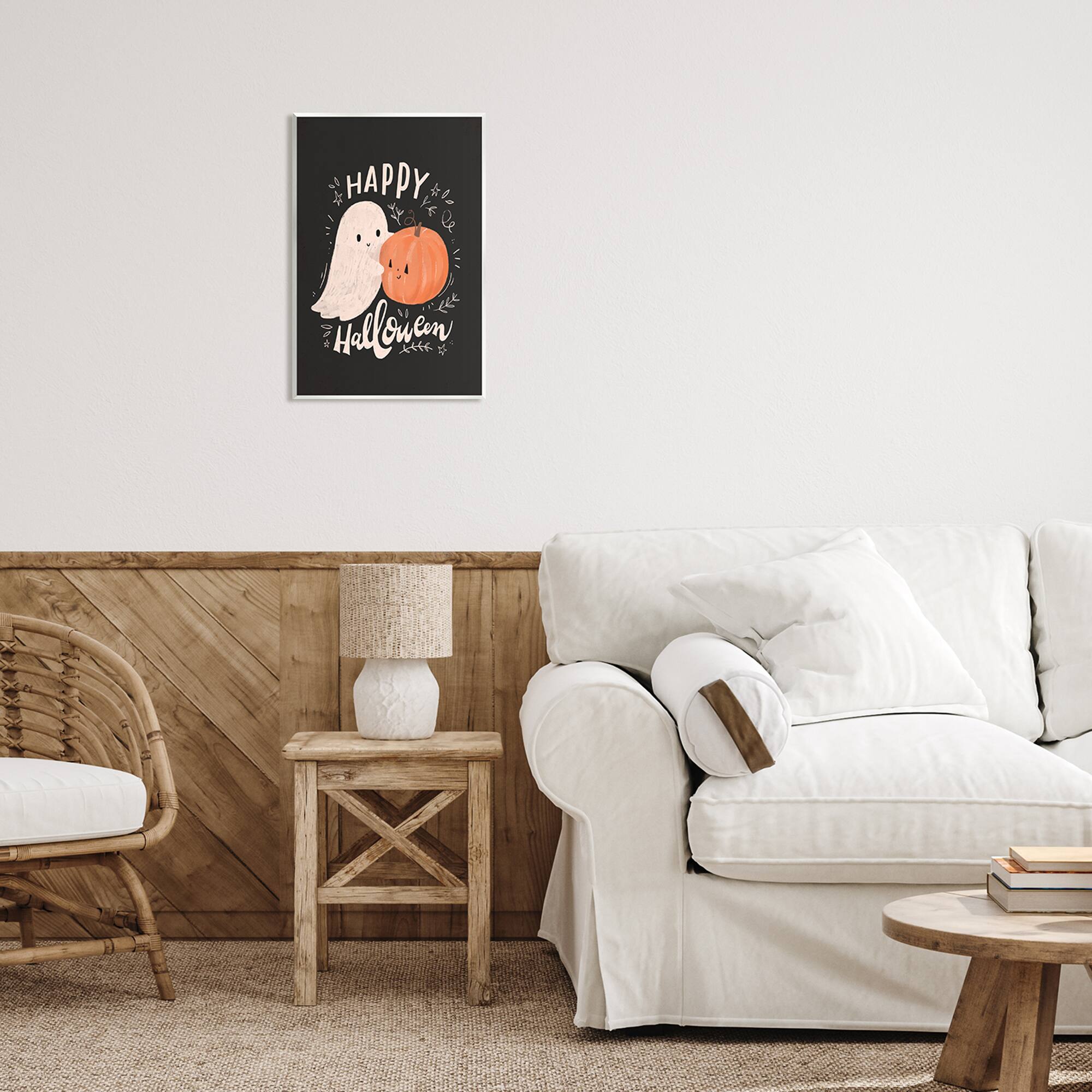 Stupell Industries Happy Halloween Smiling Ghost Pumpkin Wall Plaque Art