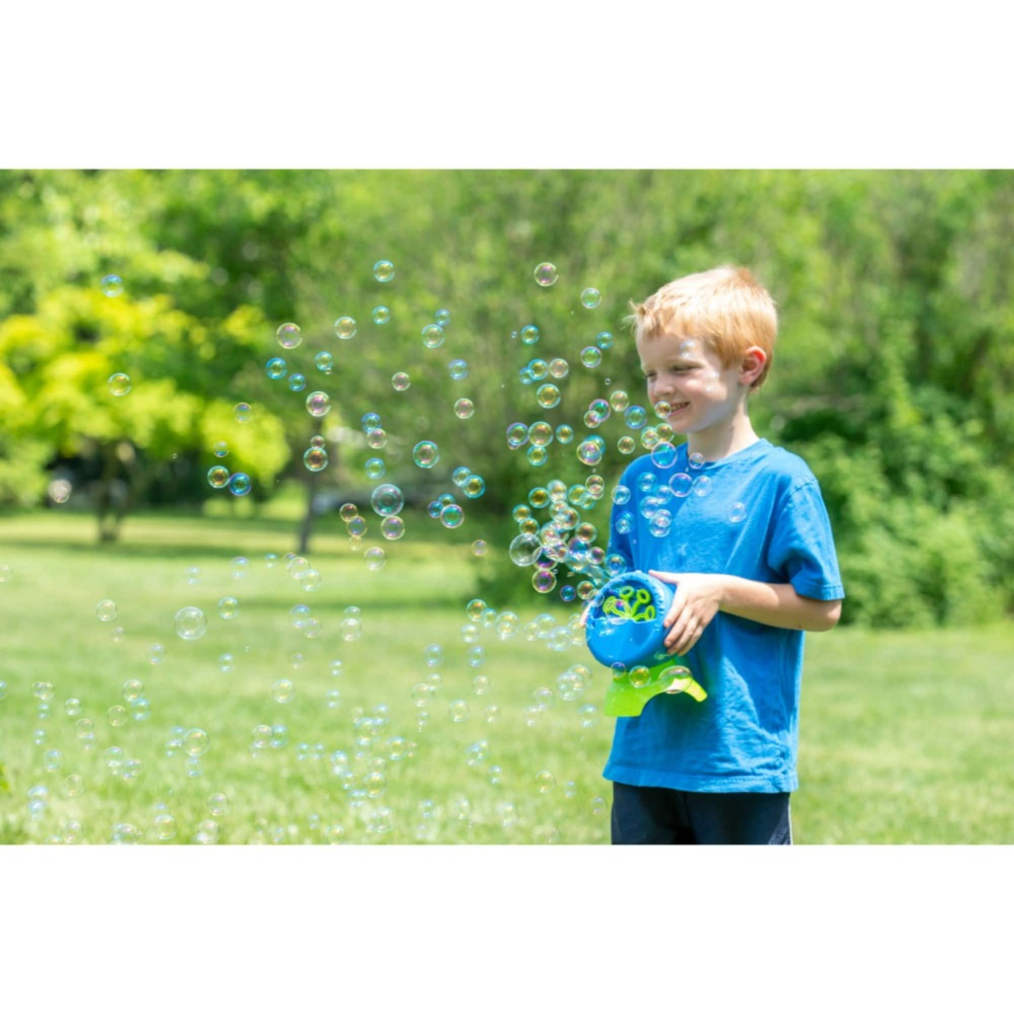 Little Kids&#xAE; Fubbles&#xAE; Bubble Blastin&#x27; Machine