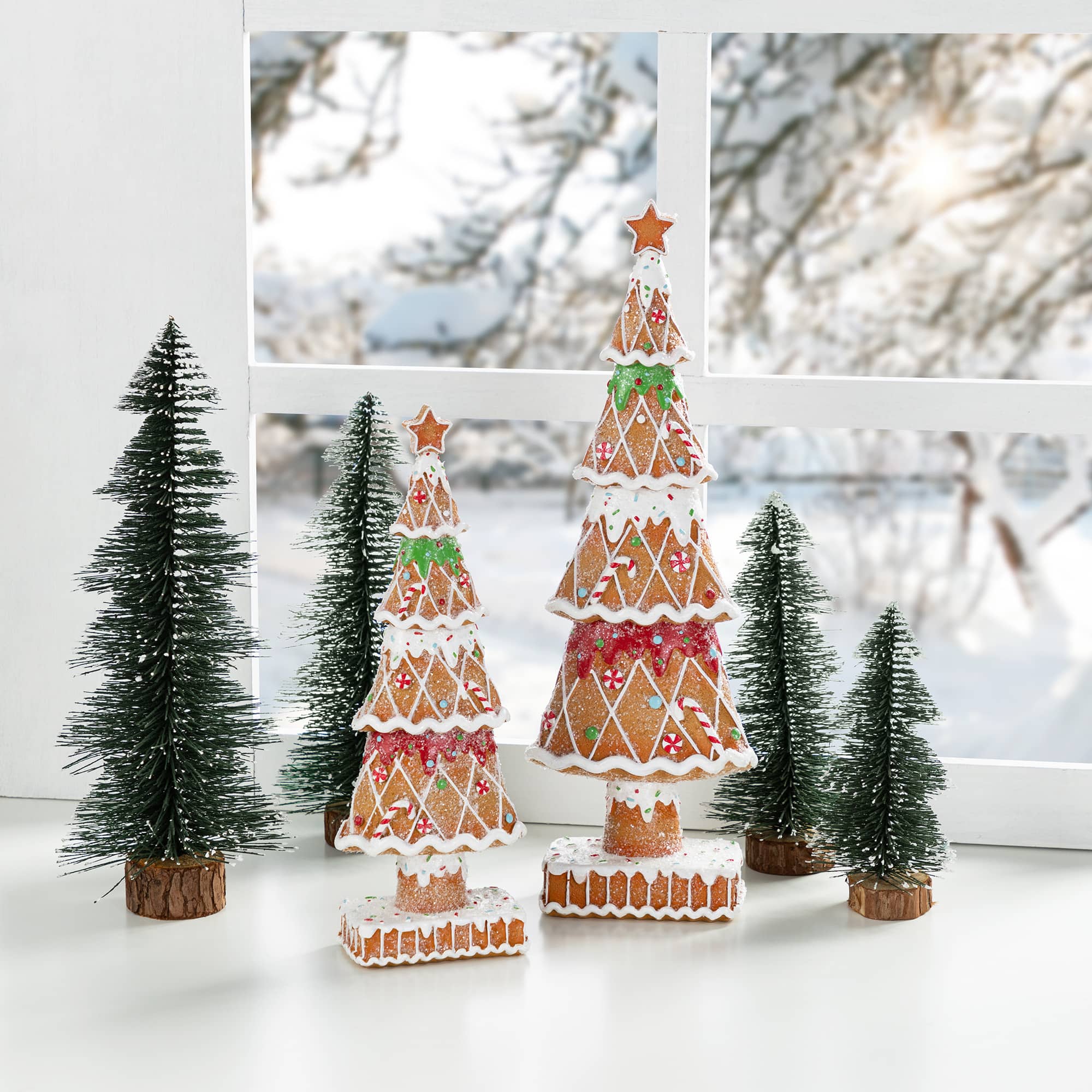 Glitzhome&#xAE; Resin Christmas Tree Table Decor Set