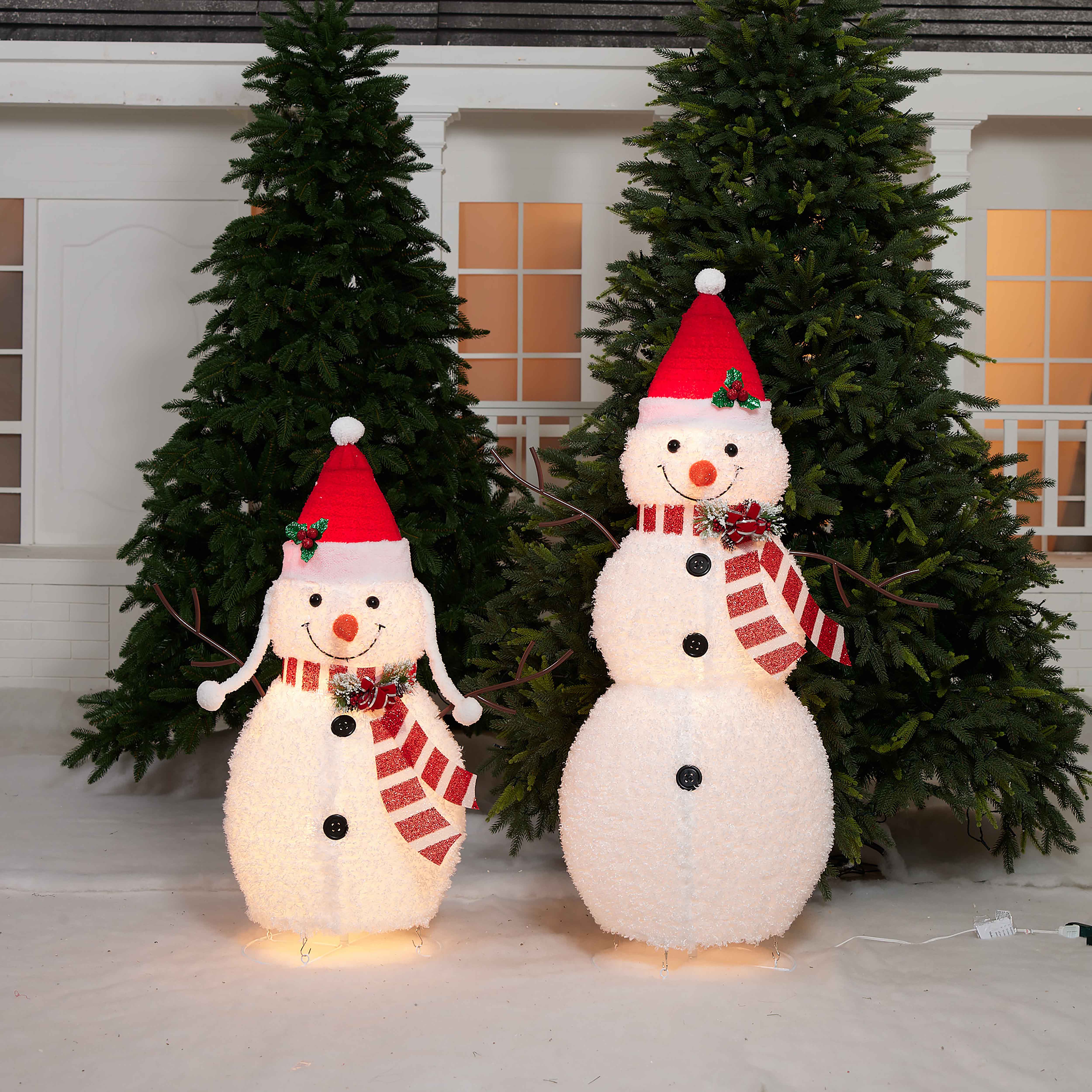 2-Piece Pop-Up Snowmen Sculpture Set