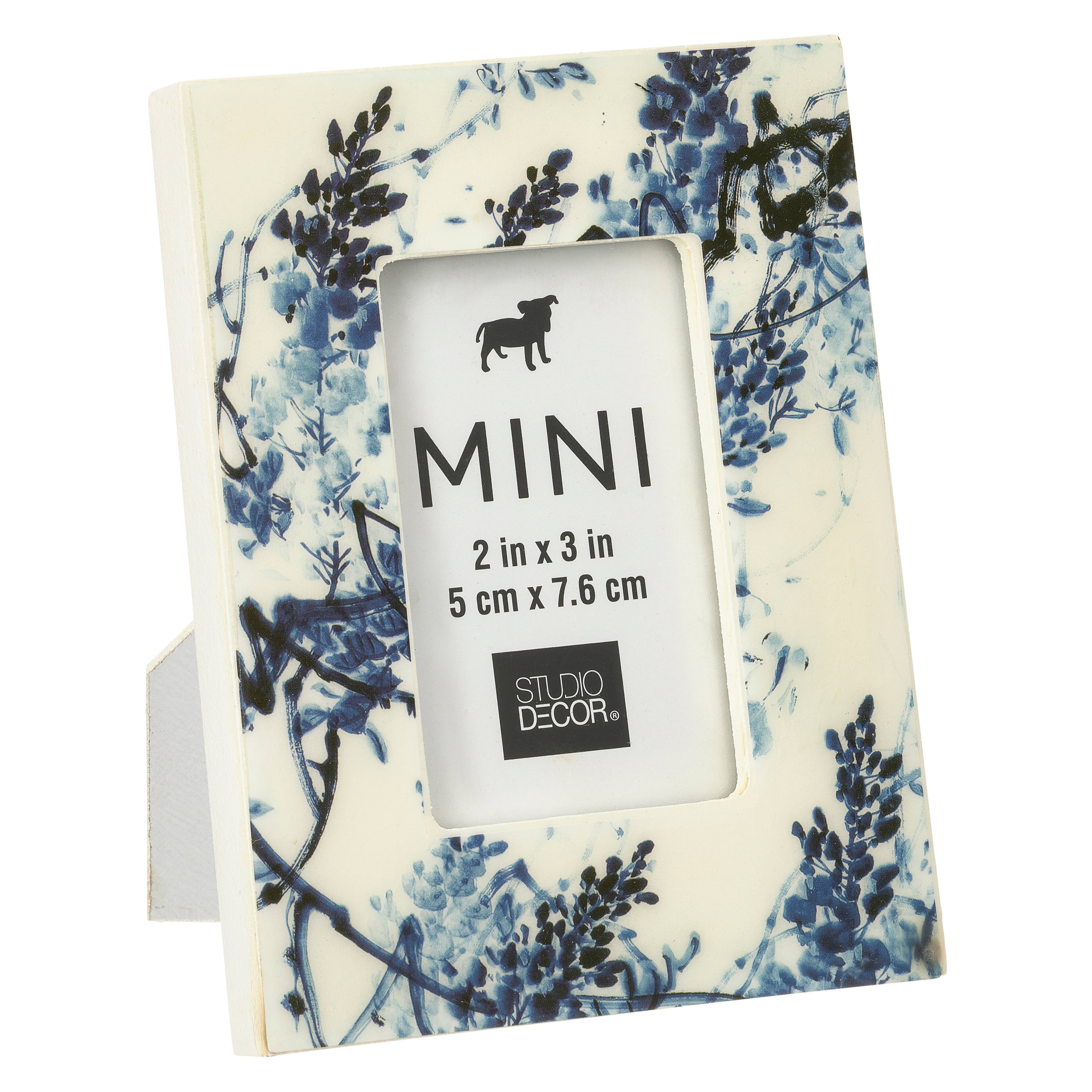 24 Pack: Blue &#x26; White Chinoiserie 2&#x22; x 3&#x22; Mini Frame by Studio D&#xE9;cor&#xAE;