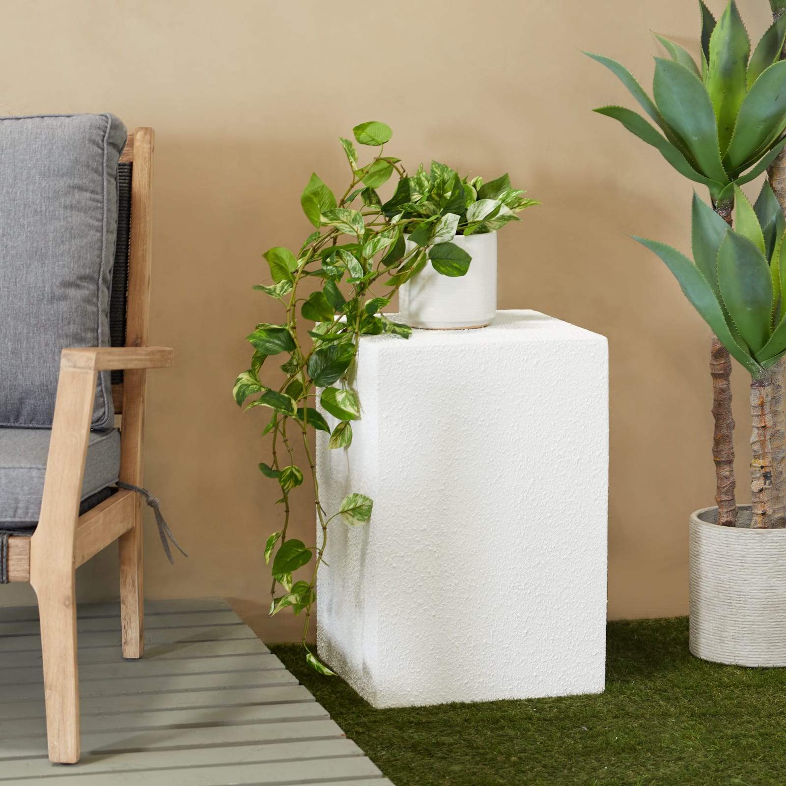 White Contemporary Garden Stool, 17&#x22; x 17&#x22; x 24&#x22;