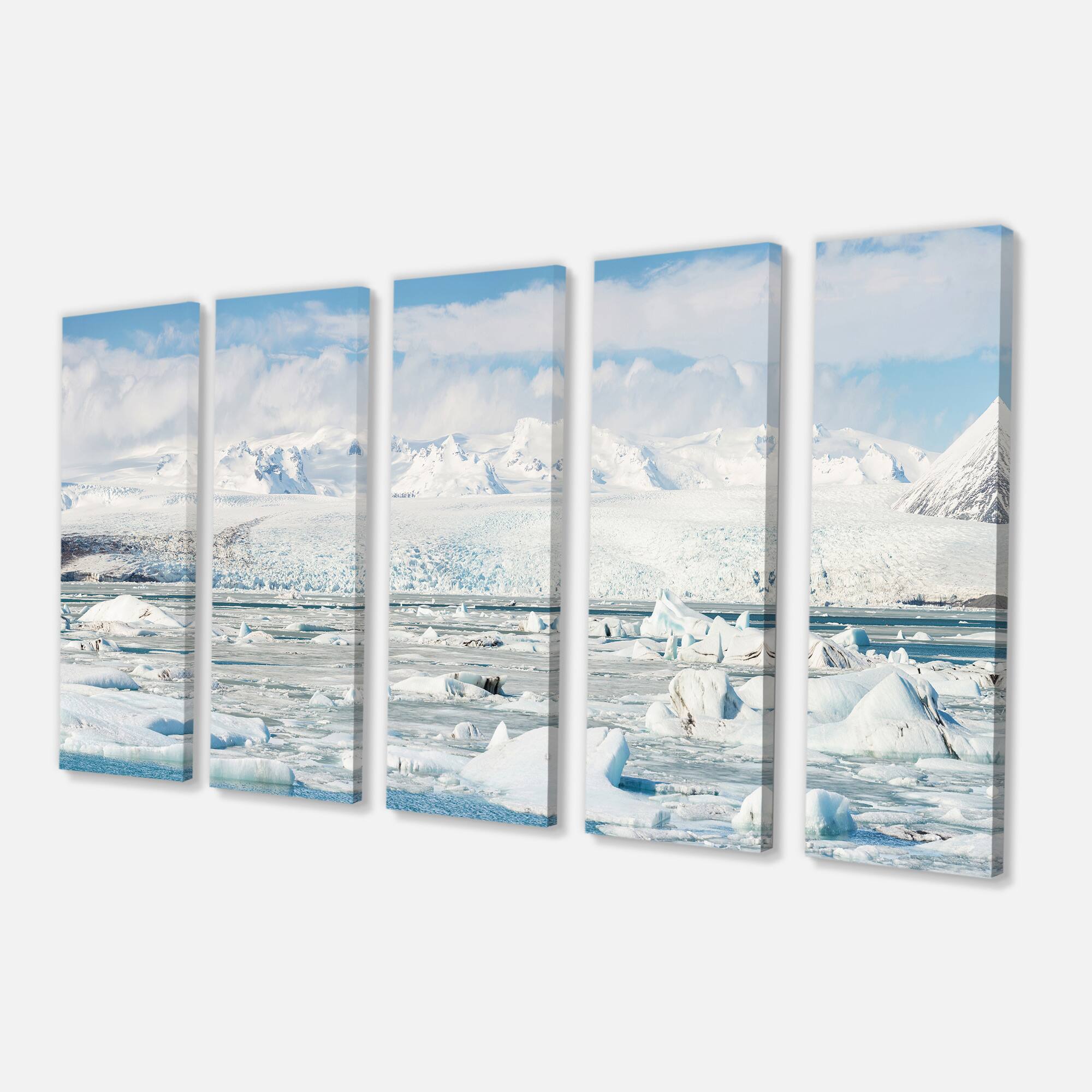 Designart - Vatnajokull Glacier in Iceland - Landscape Canvas Art Print
