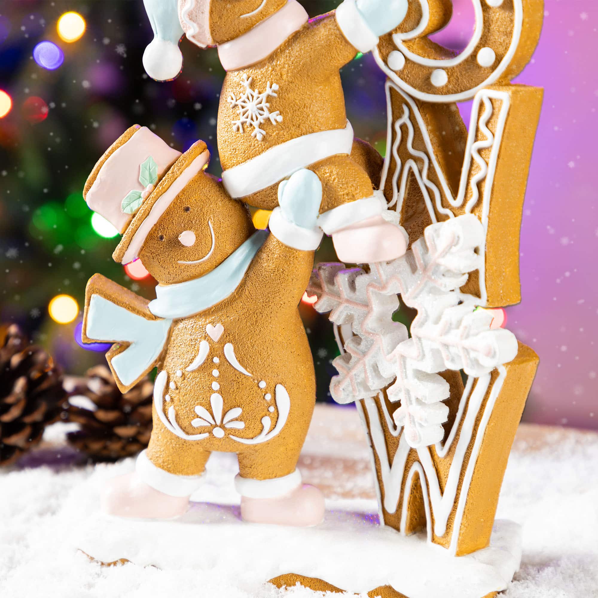 Glitzhome&#xAE; 12.5&#x22; Resin Christmas Gingerbread Table Decor