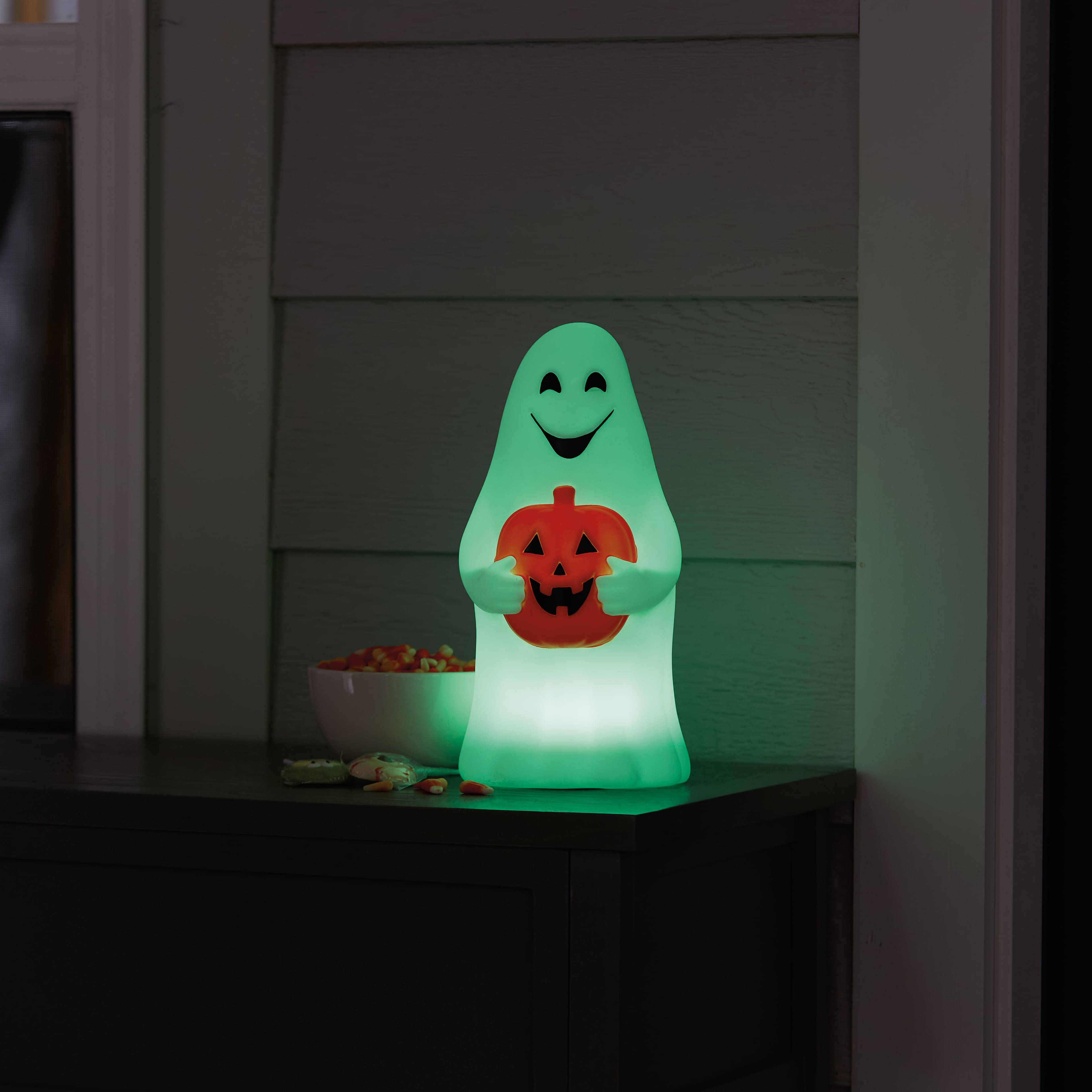 12&#x22; Light Up Ghost by Ashland&#xAE;