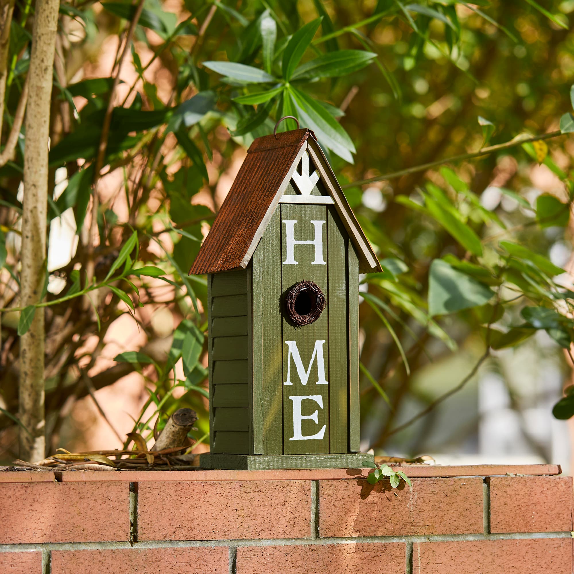 Glitzhome&#xAE; 14.75&#x22; Distressed Wood HOME Birdhouse