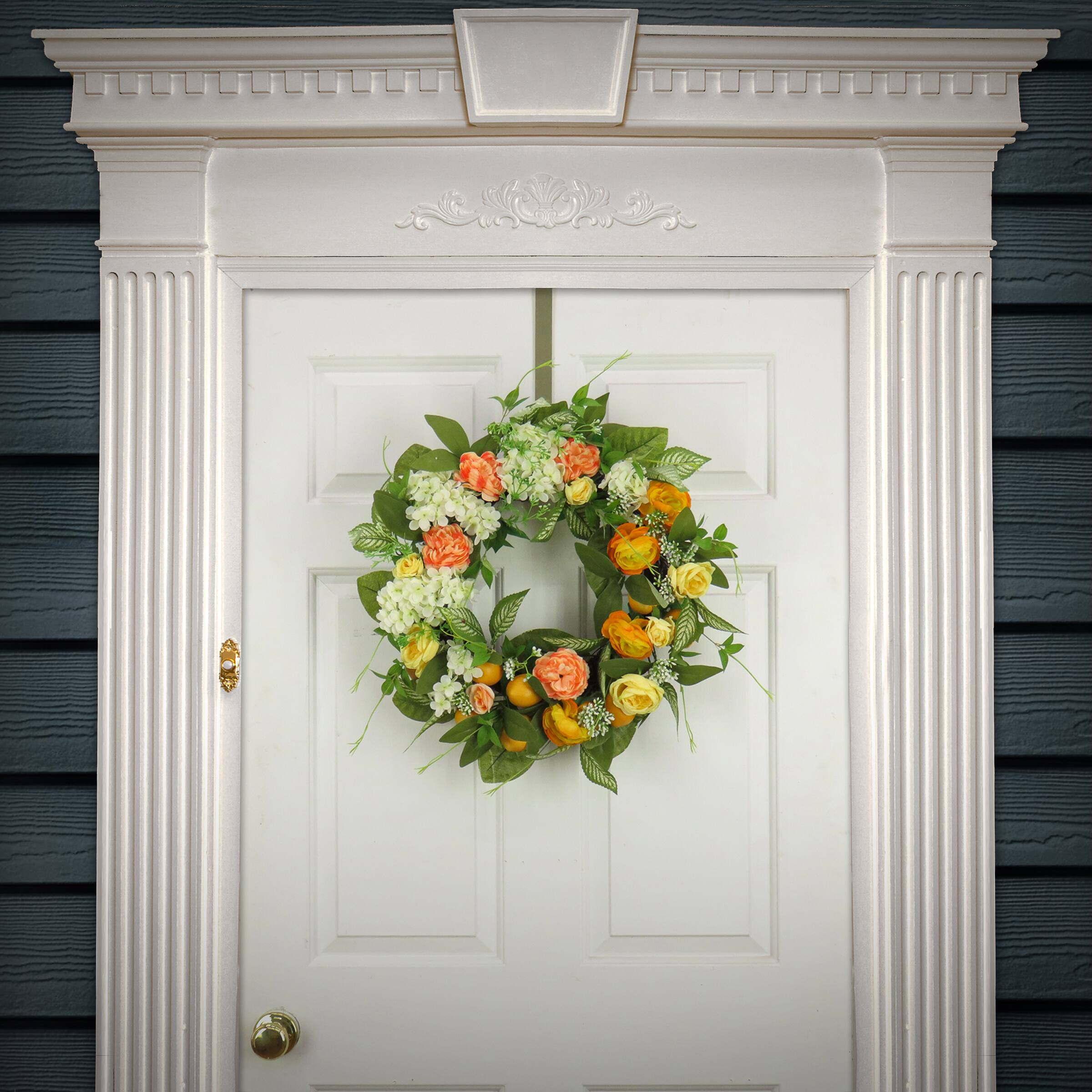 24" Lemon, Hydrangea & Buttercup Wreath