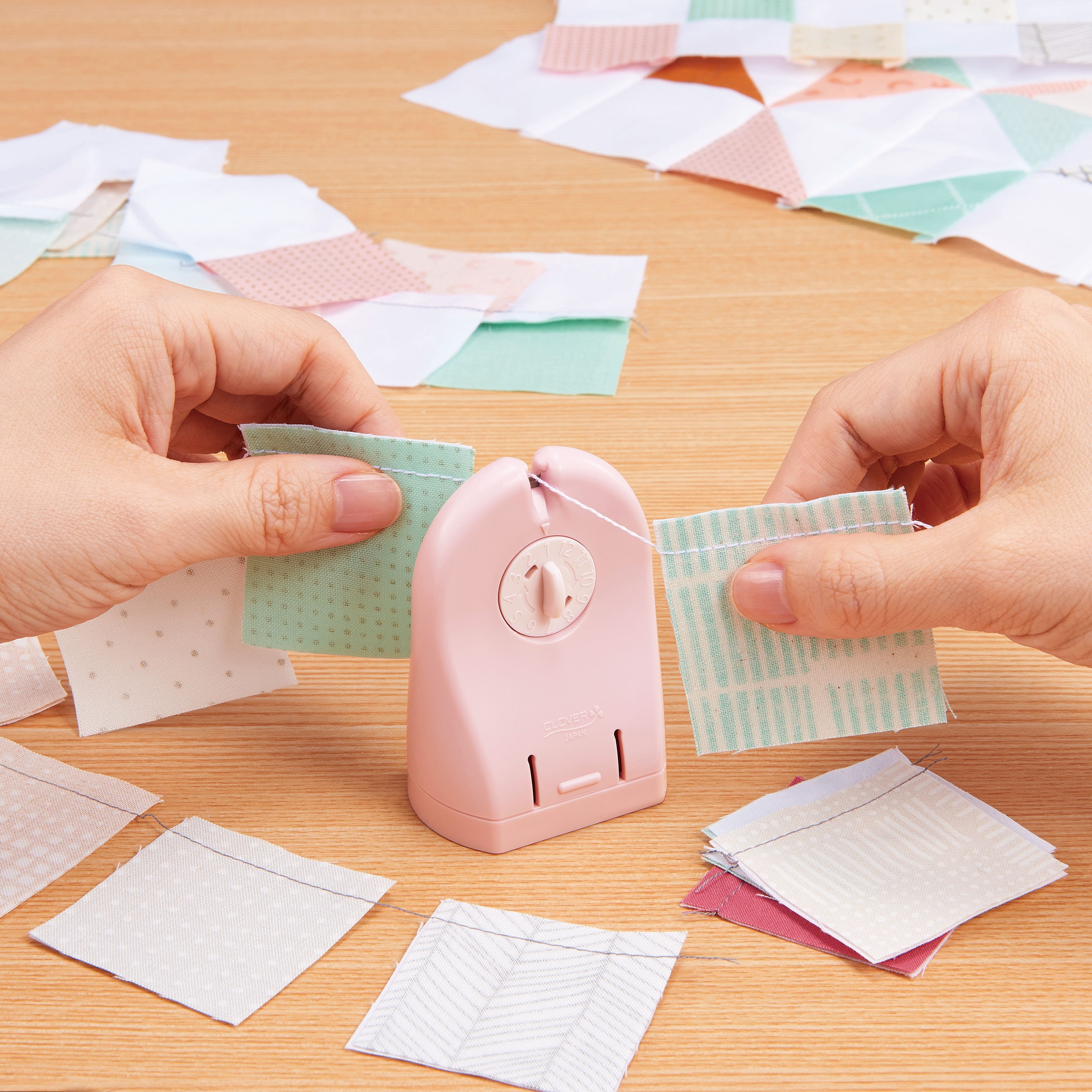 Clover &#x22;Quick Cut&#x22; Thread Cutter