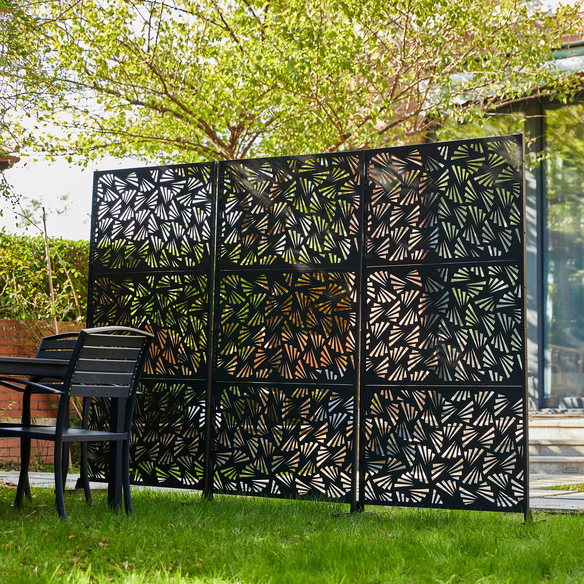Glitzhome® 6ft. Black Galvanized Steel Irregular Geometric Pattern Privacy Screen Fence Panel & Room Divider