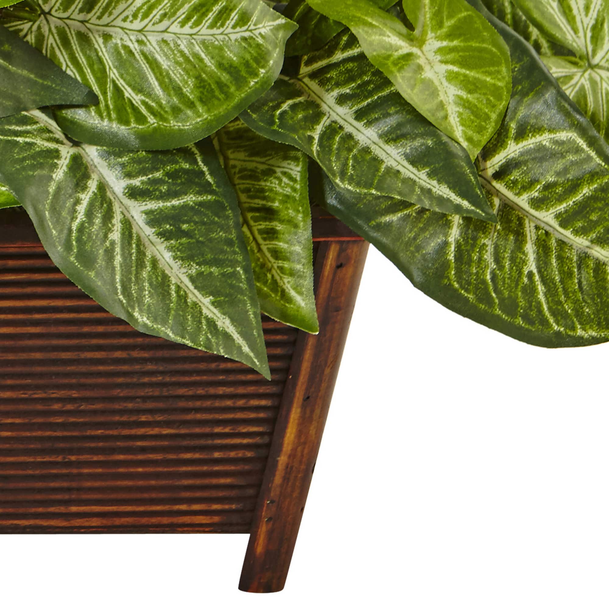 18.5&#x22; Arrowhead in Wood Planter