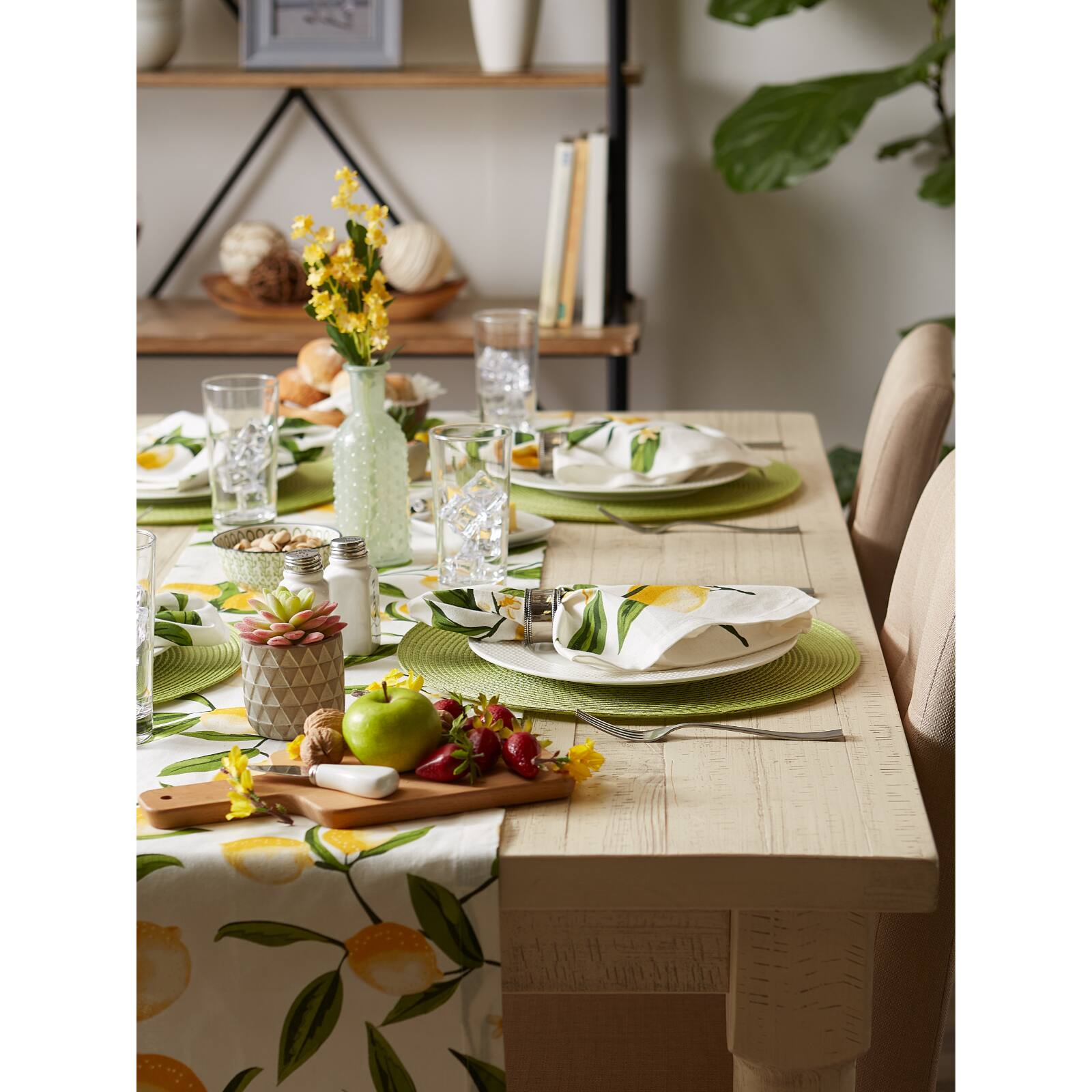 DII® Round Plastic Woven Placemats, 6ct.