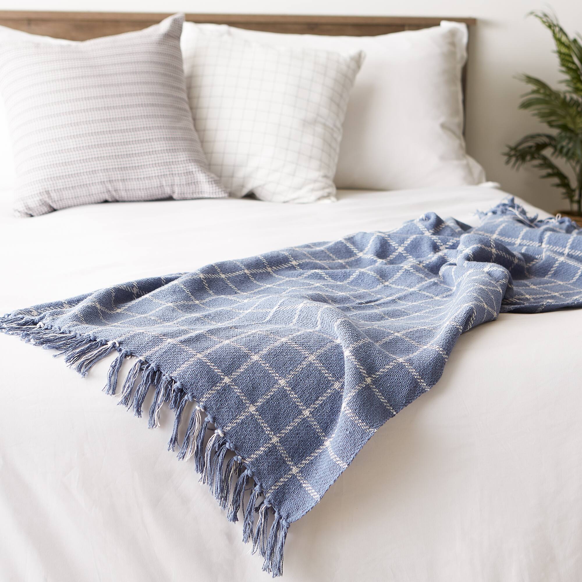 DII&#xAE; Checked Plaid Throw