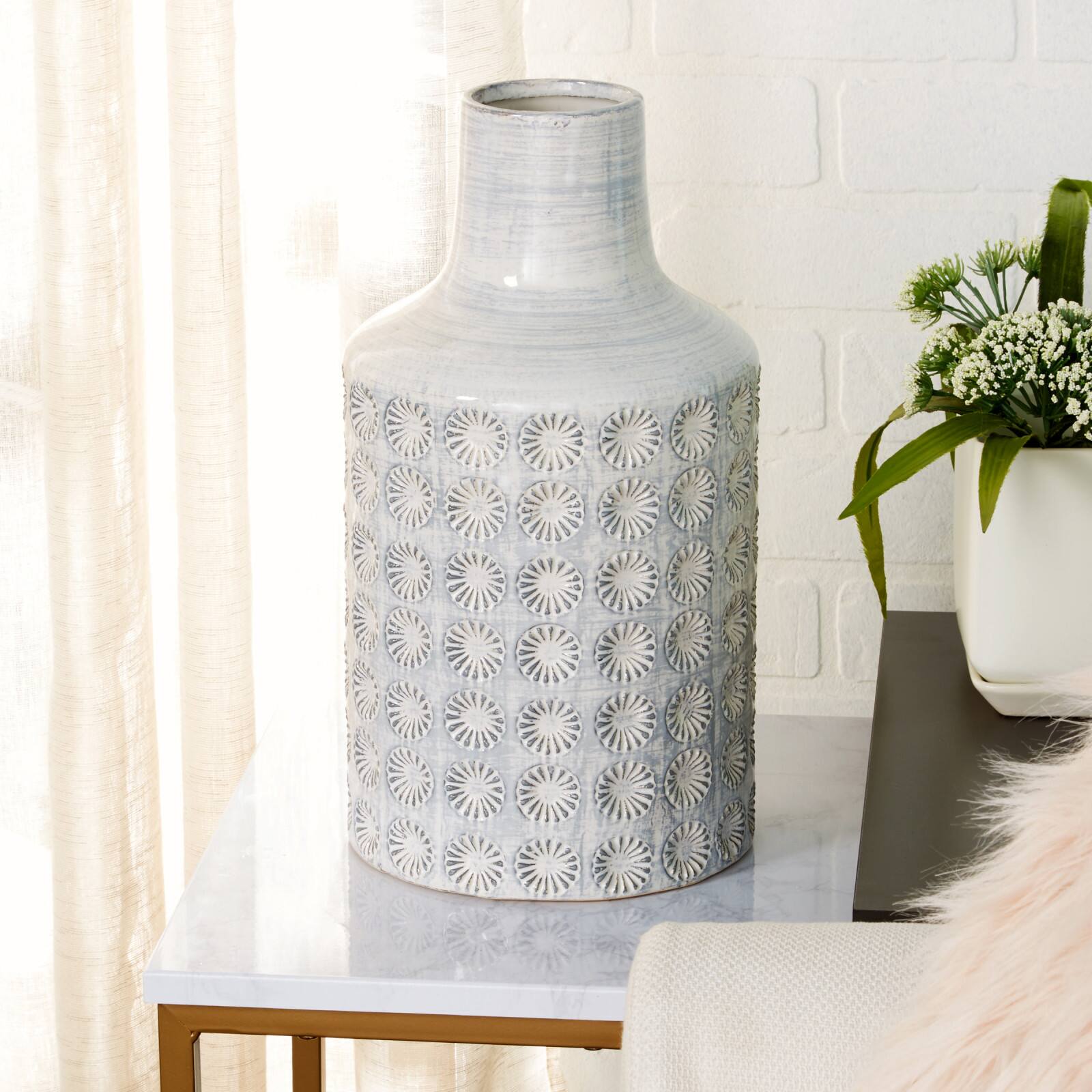 CosmoLiving by Cosmopolitan 14&#x22; Gray Porcelain Coastal Style Vase