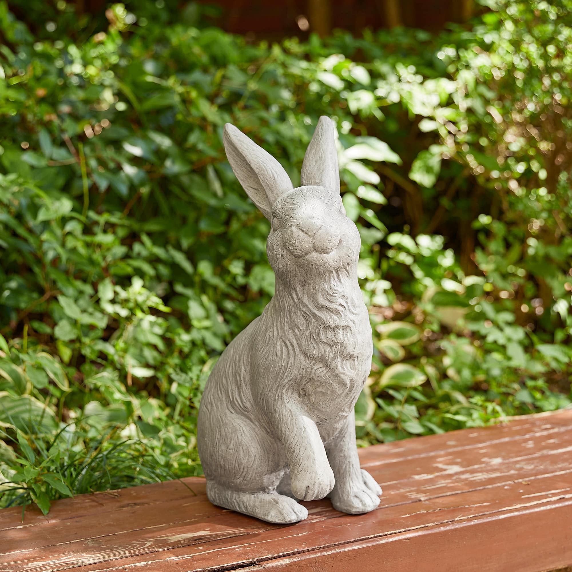 Glitzhome&#xAE; 18&#x22; MGO Sitting Rabbit Garden Statue