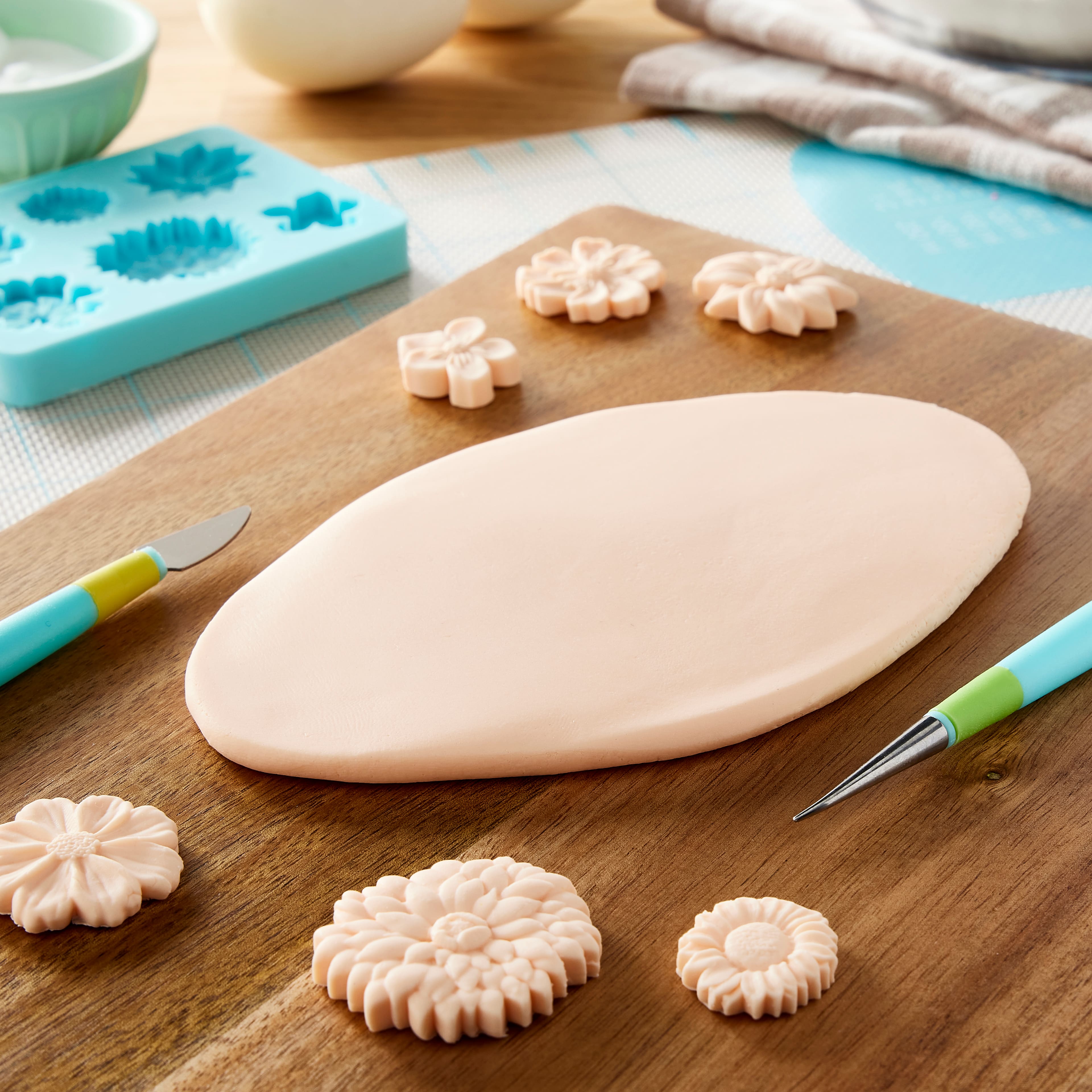 Satin Ice&#xAE; Ready-To-Use Fondant, 4.4oz.