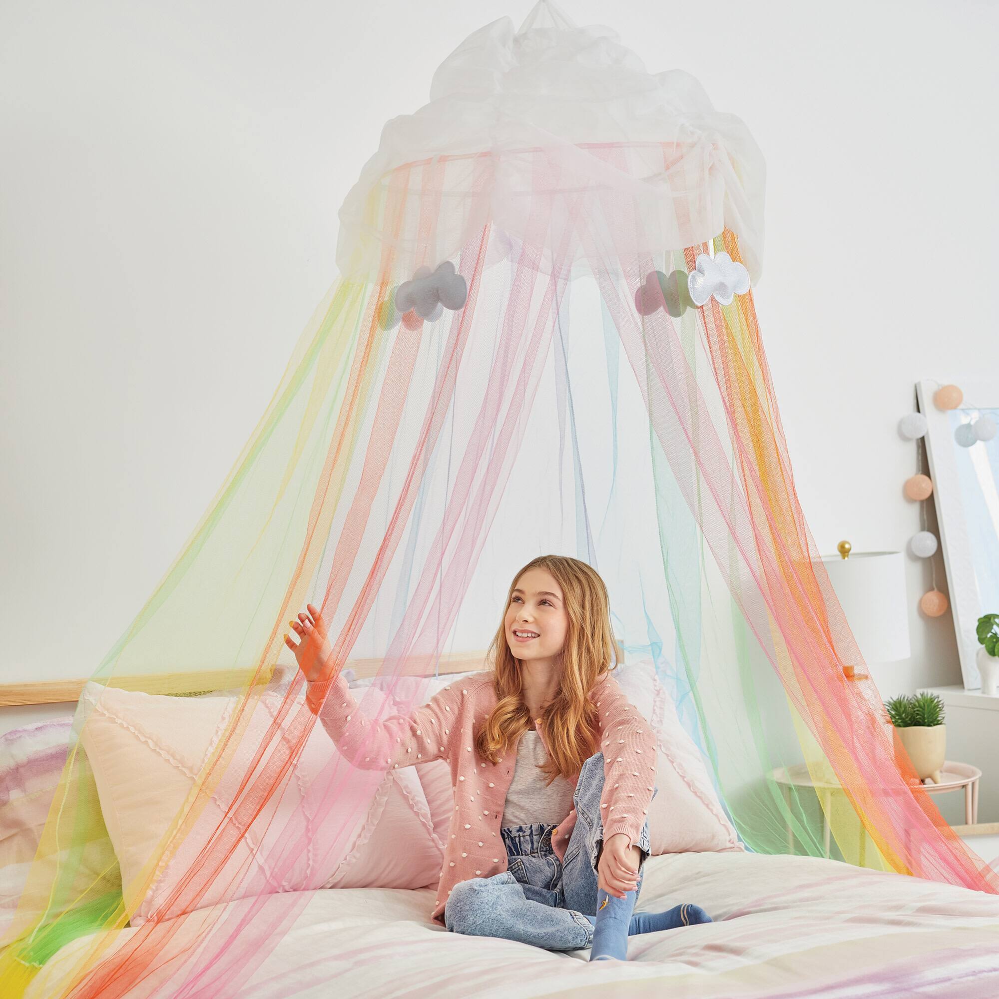 Make It Real™ 3C4G Over The Rainbow Bed Canopy Set