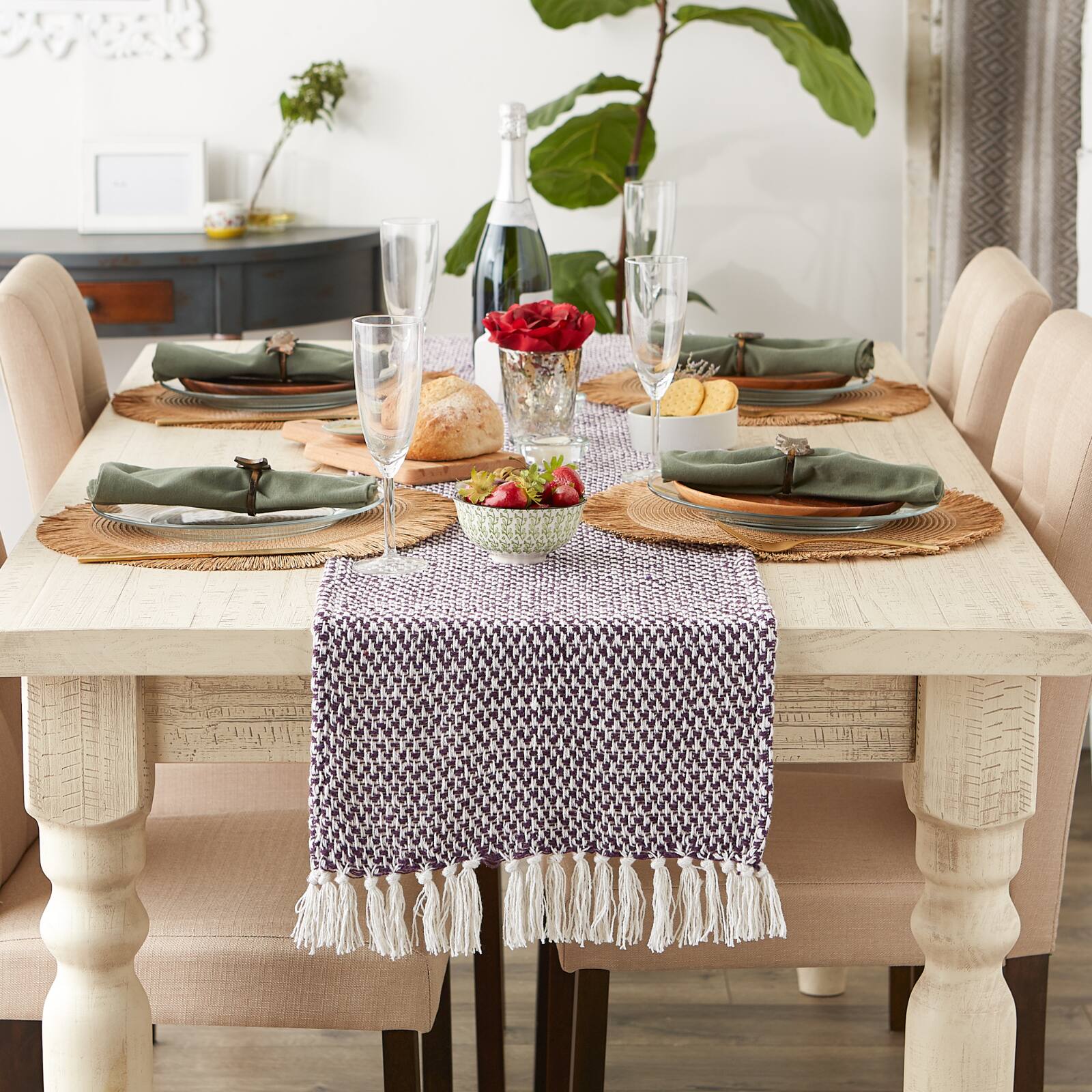 DII&#xAE; 72&#x22; Woven Table Runner