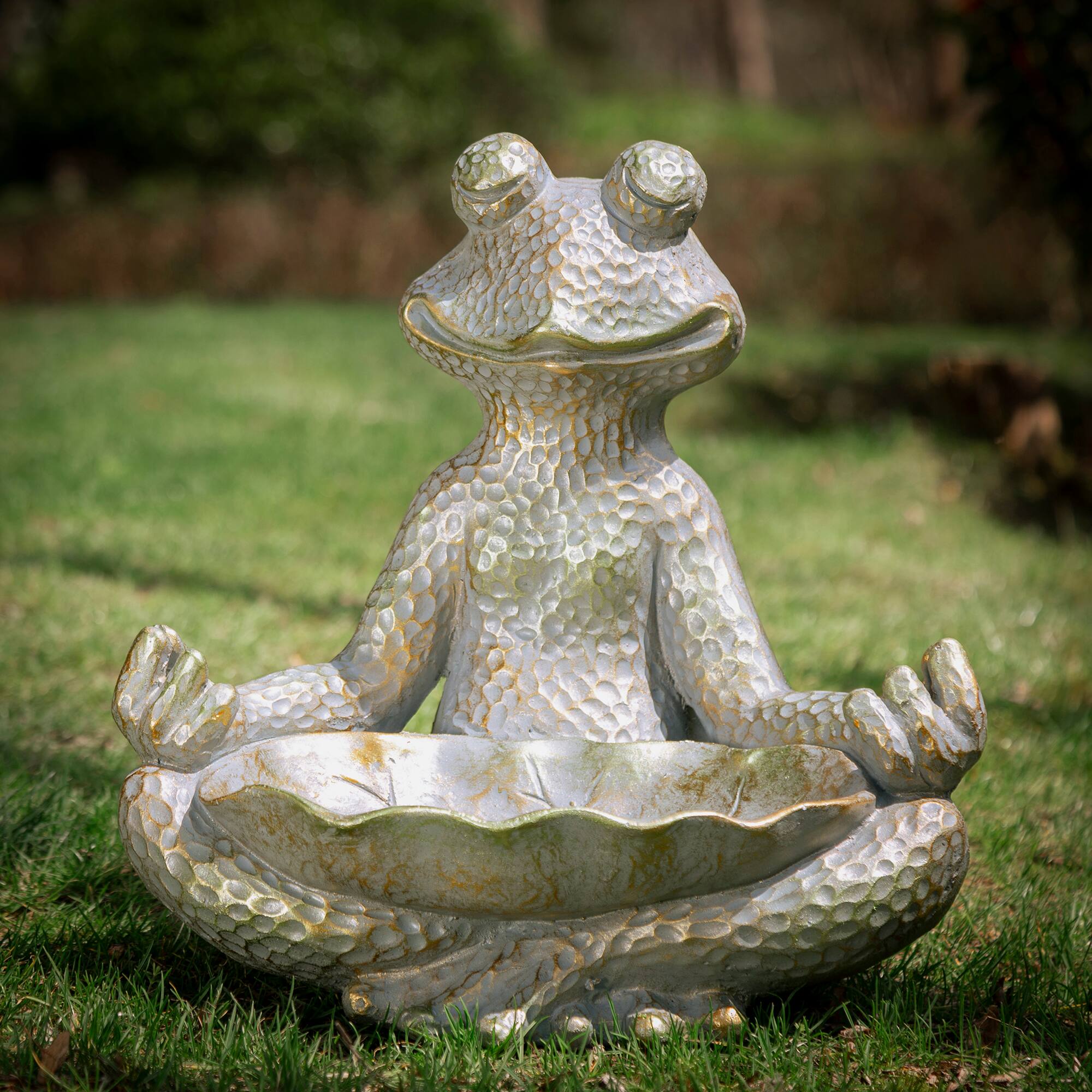 Glitzhome&#xAE; 14&#x22; Bronze Yoga Frog Statue