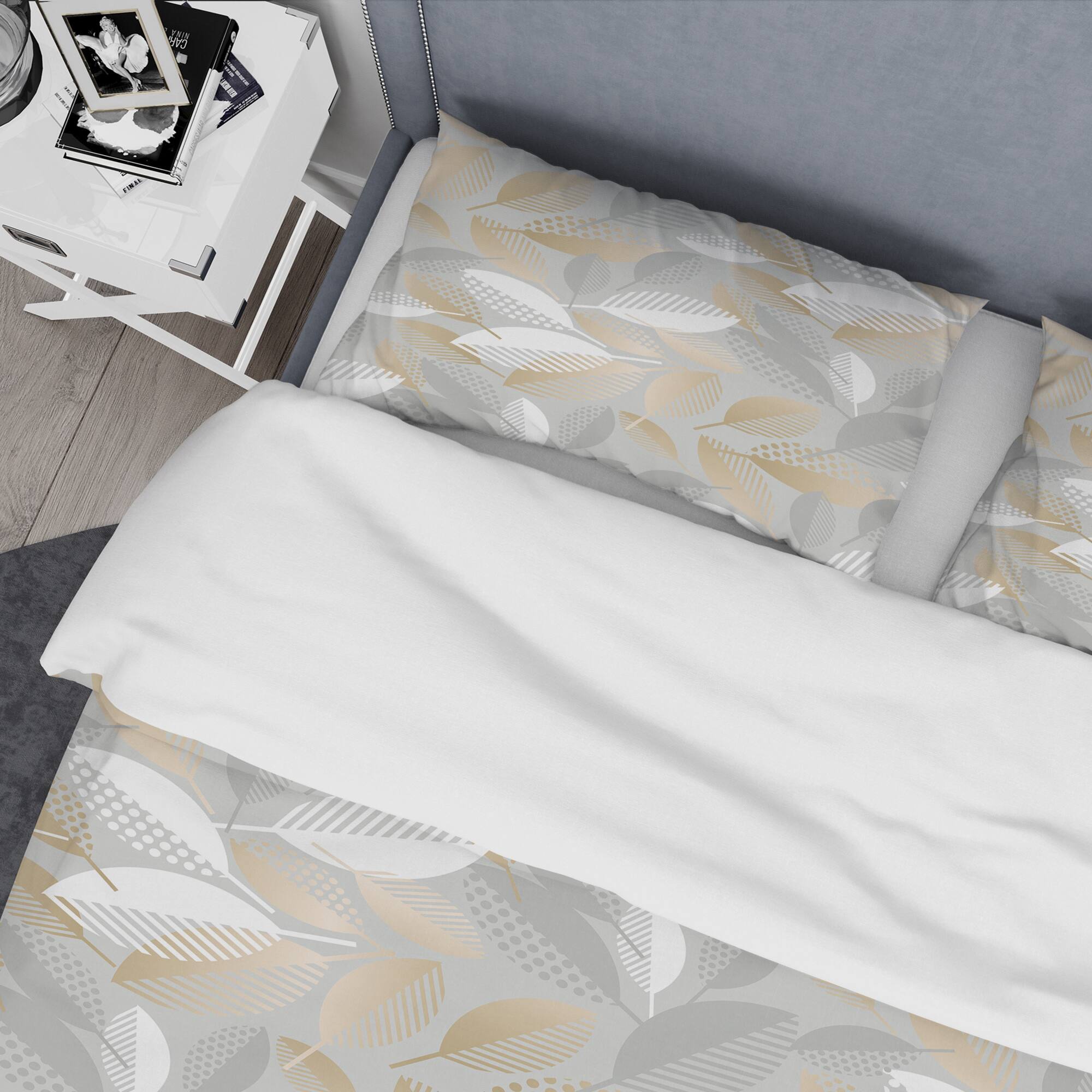 Designart &#x27;Luxury geometric fall leaves pattern&#x27; Mid-Century Duvet Cover Set
