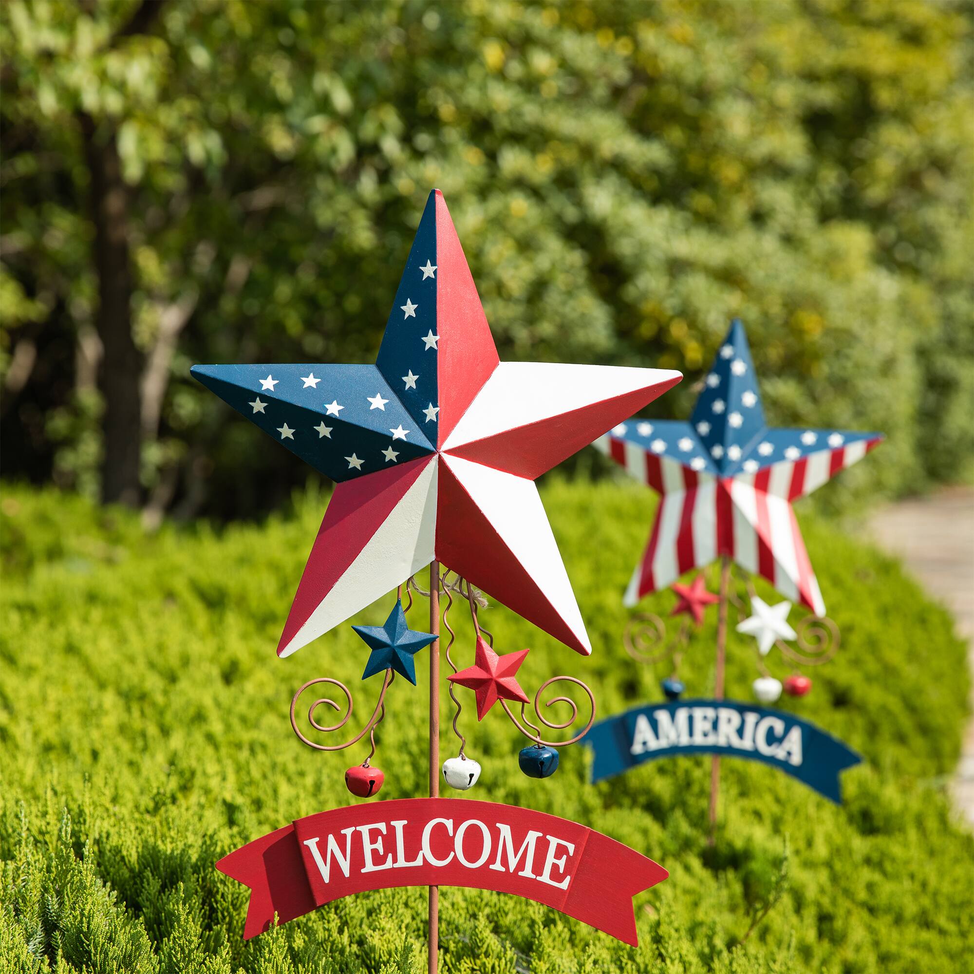 Glitzhome® 42" Patriotic America Star Yard Stake Set