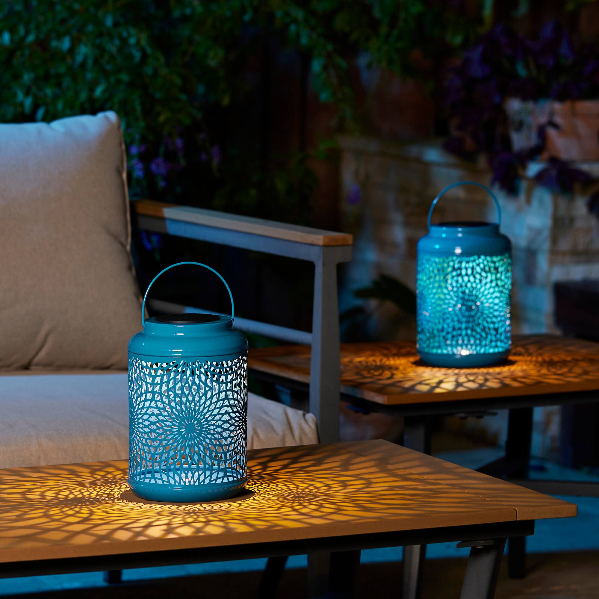 Glitzhome® 8.75" Metal Cutout Solar Powered Hanging Lantern Set