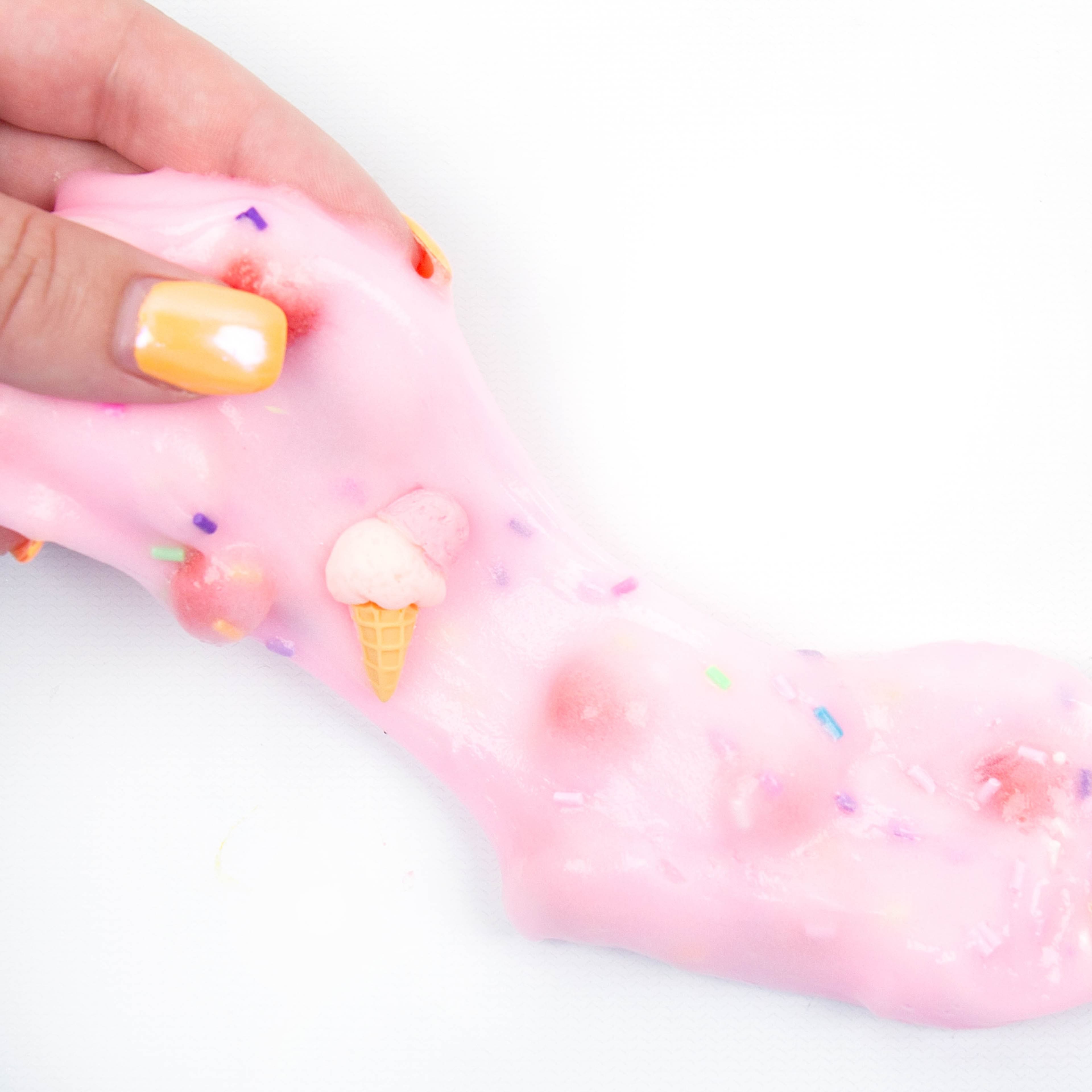 SlimyGloop&#xAE; Strawberry Shivers Mix&#x27;ems&#x2122;