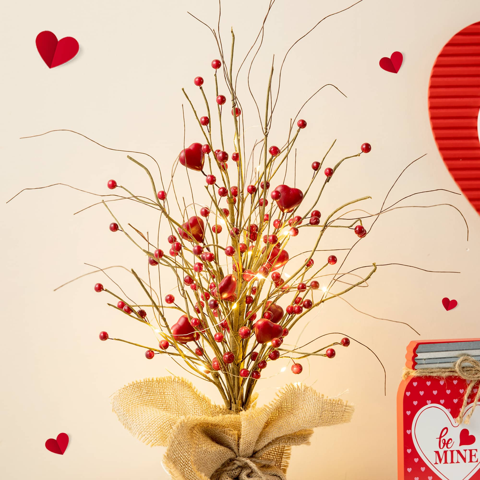 Glitzhome&#xAE; 18&#x22; Lighted Valentine&#x27;s Berry Heart Table Tree