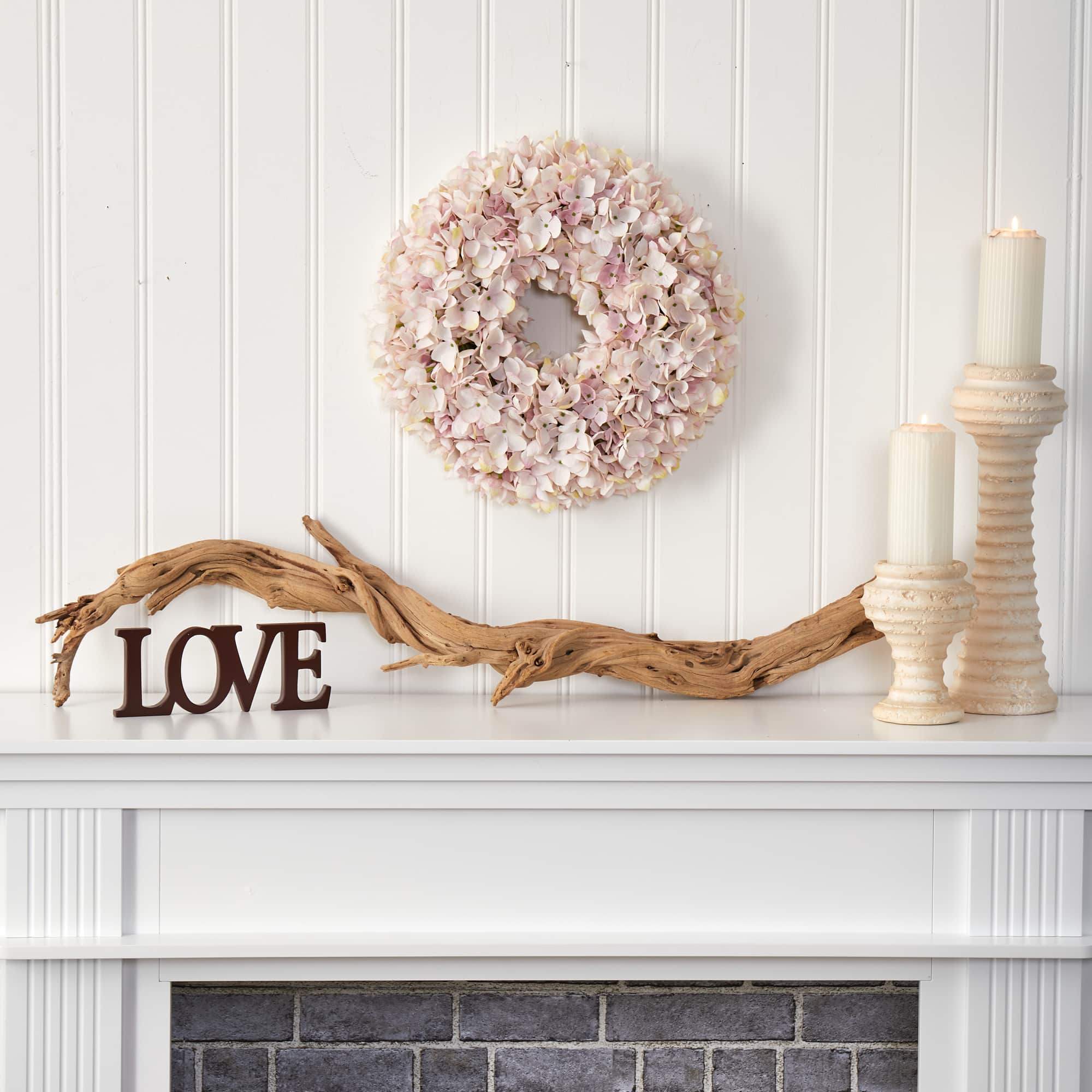 16'' White Hydrangea Wreath