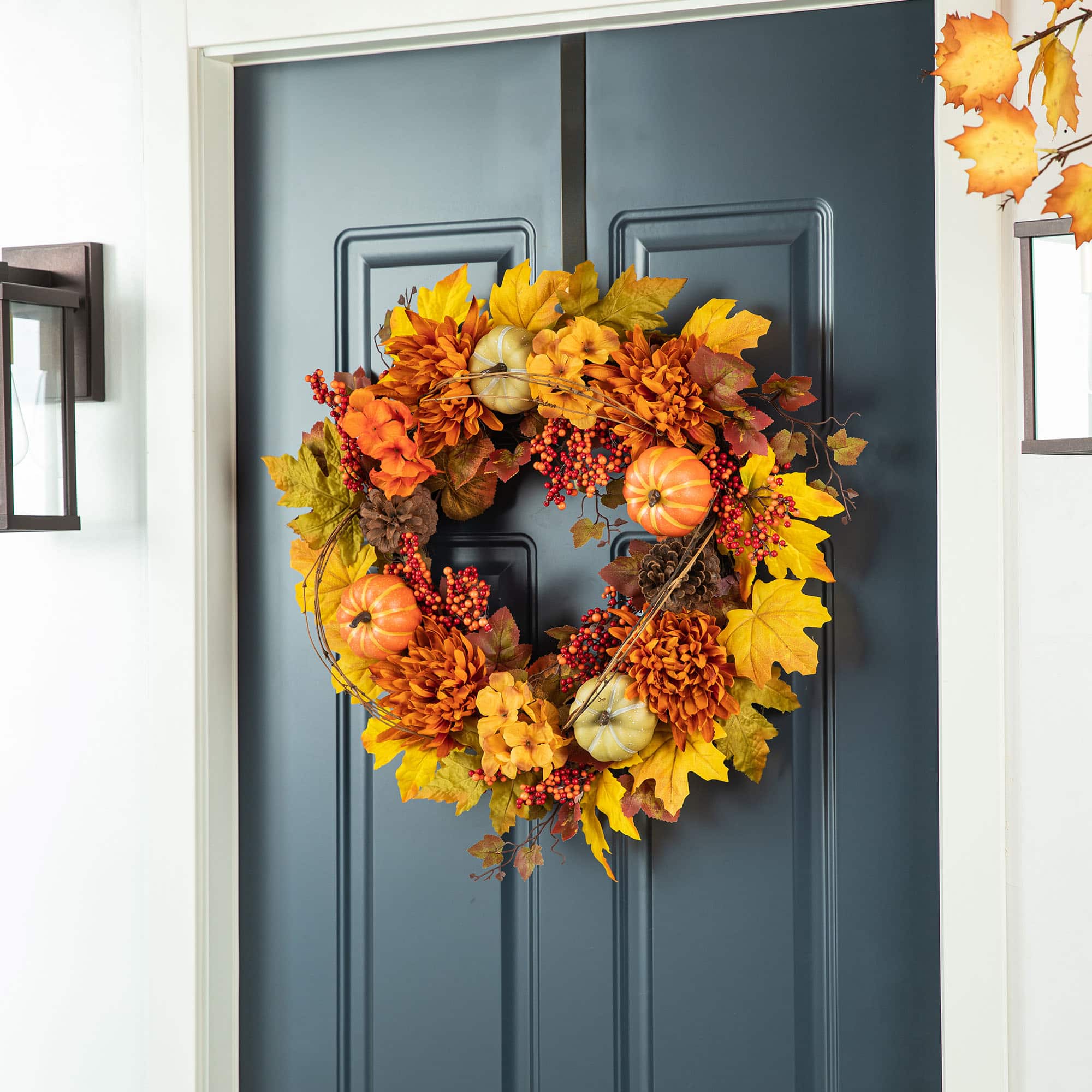 Glitzhome&#xAE; 24&#x22; Fall Dahlia, Pumpkin, Leaf &#x26; Berry Wreath