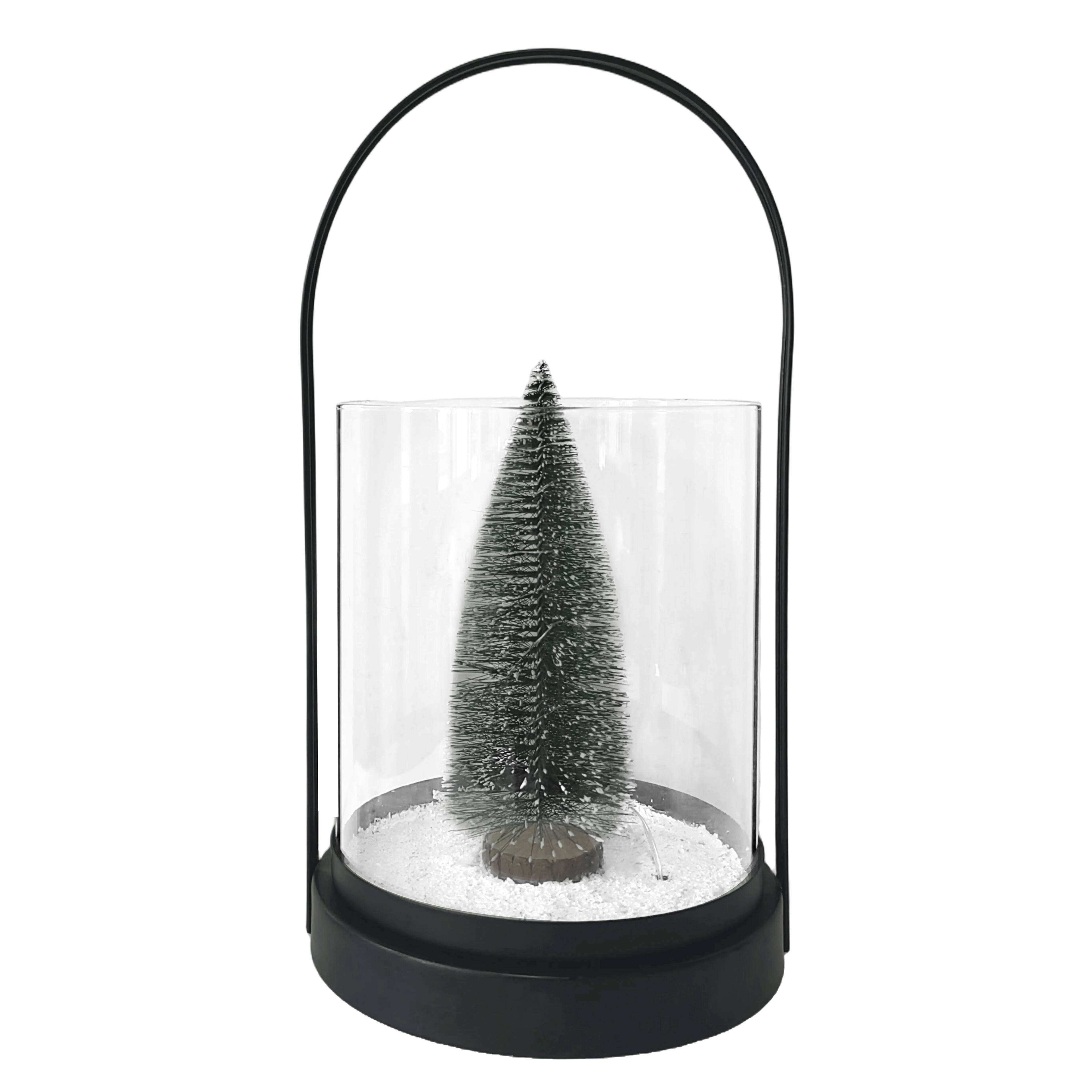 Lanterne noire avec arbre de No&#xEB;l illumin&#xE9; de lumi&#xE8;res DEL de 38,1&#xA0;cm d&#x2019;Ashland
