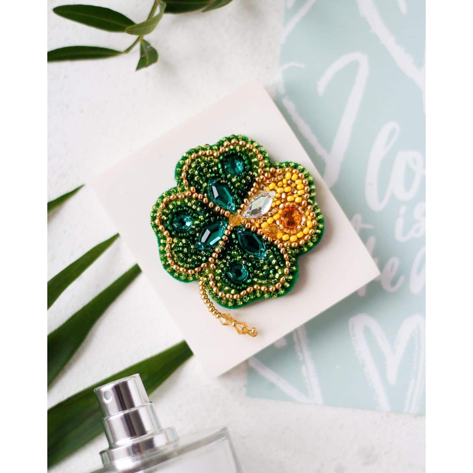 Abris Art Good Luck Leaf Bead Embroidery Decoration Kit