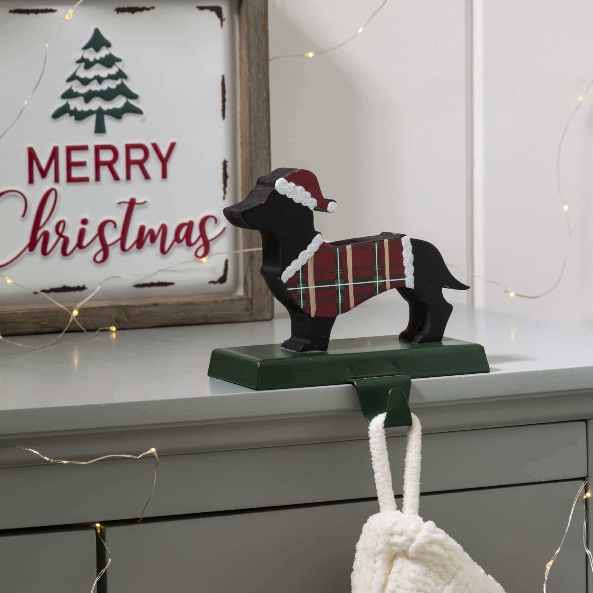 Glitzhome&#xAE; 6&#x22; Dachshund Stocking Holder