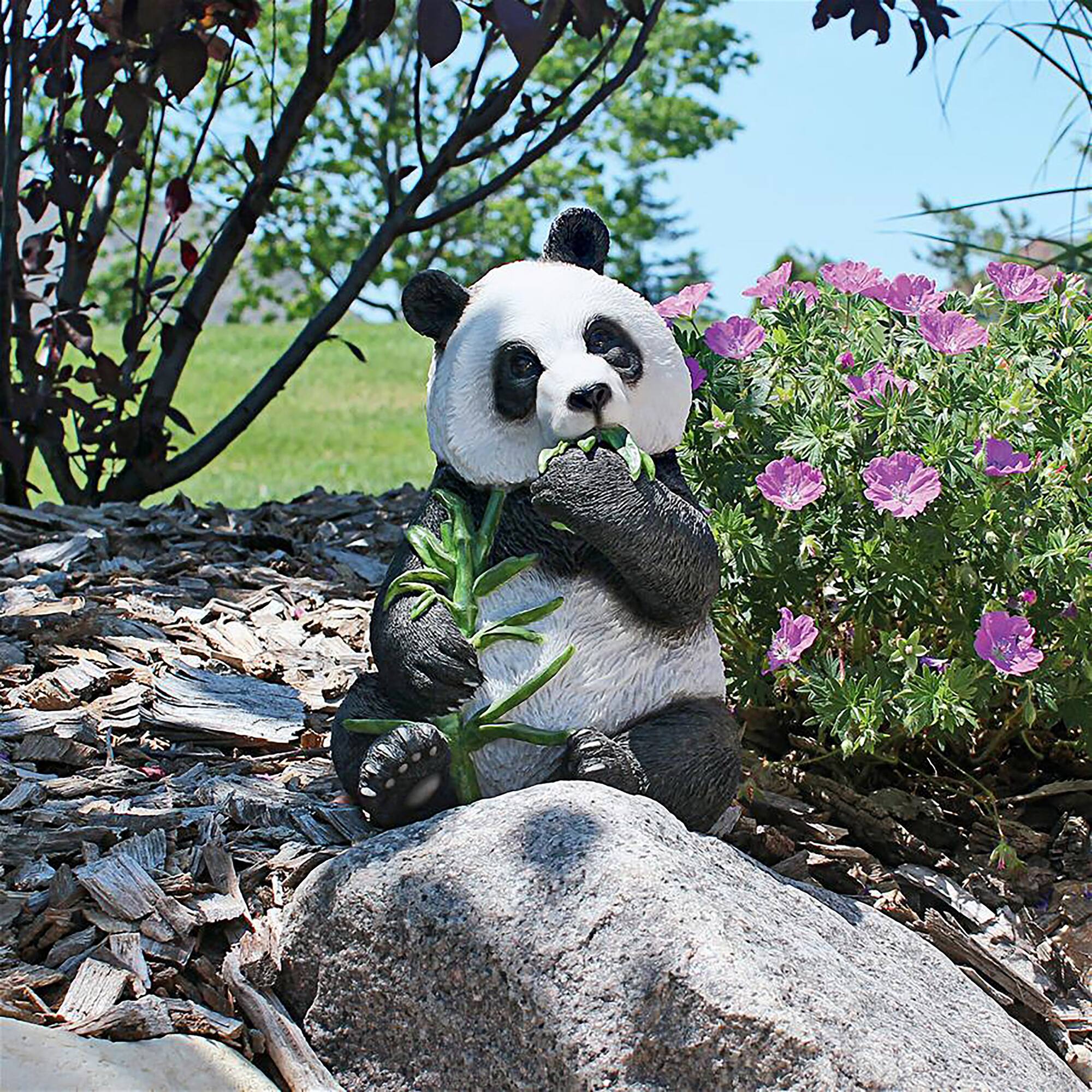 Design Toscano 8.5&#x22; Bai Yun the Panda Bear Statue