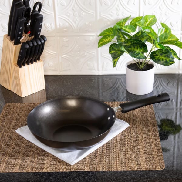 Joyce Chen 9.5" Carbon Steel Nonstick Stir Fry Pan with Bakelite Handle