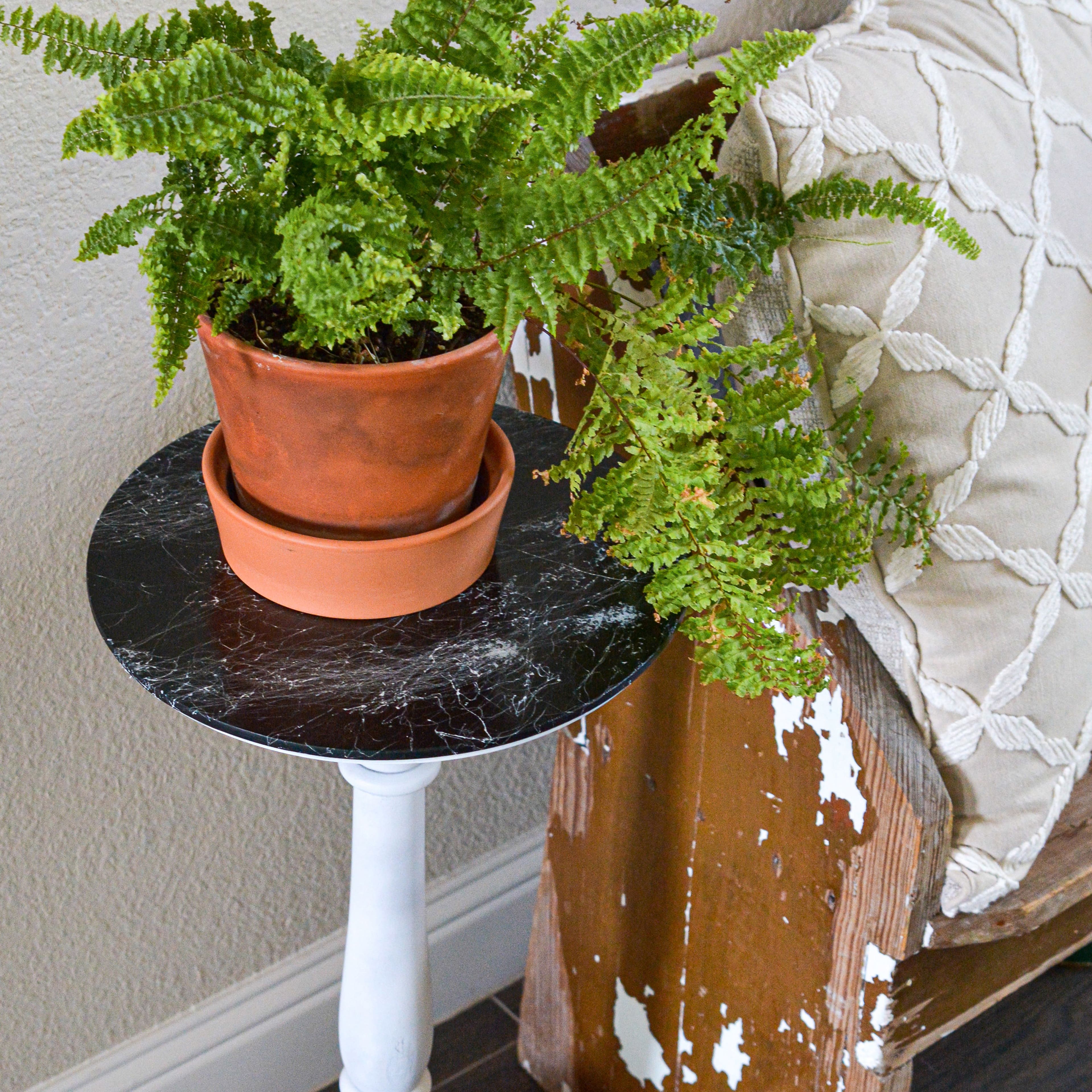 Rust-Oleum&#xAE; Marble Spray Paint