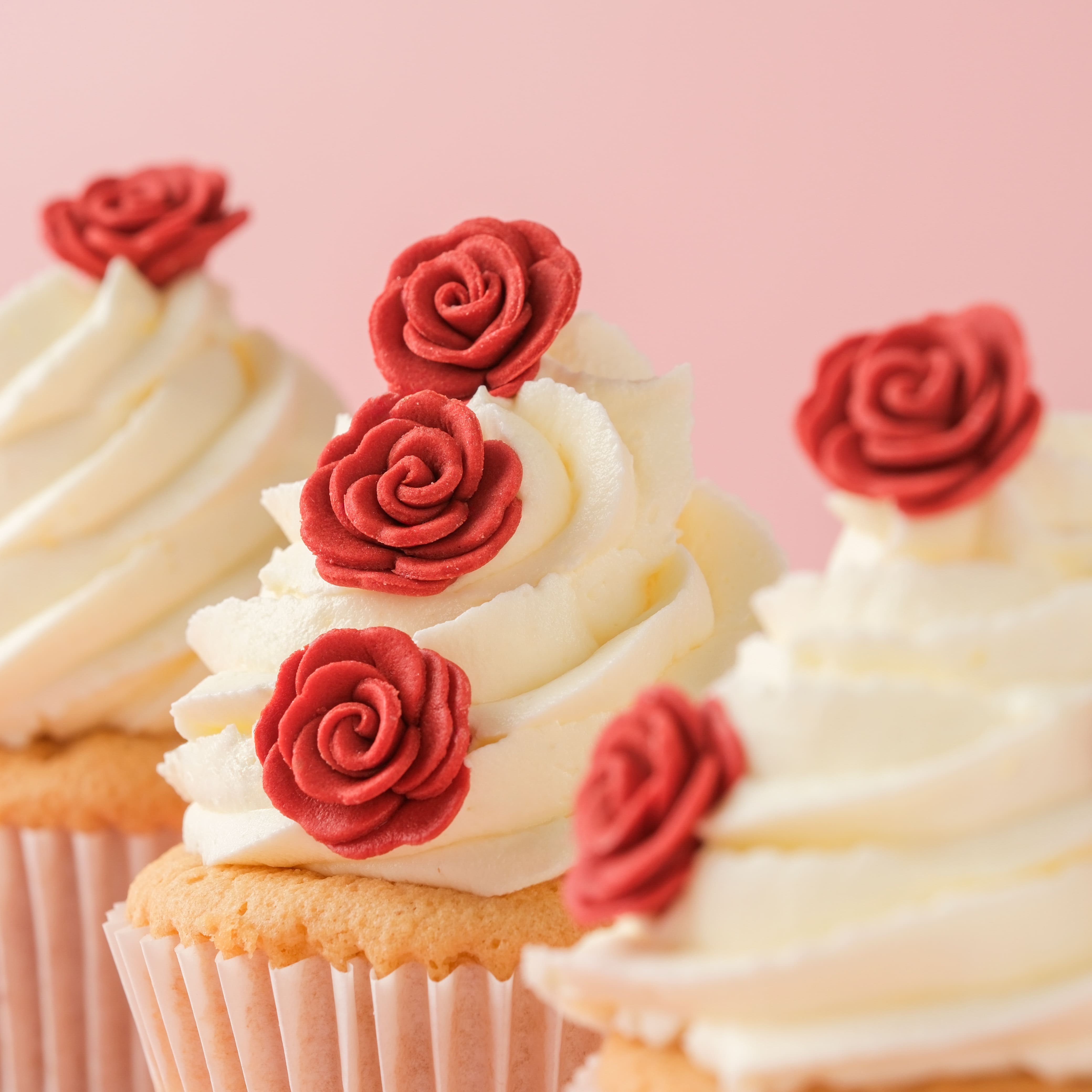 PME Cake Sweet Street&#xAE; Rose Icing Decorations, 12ct.