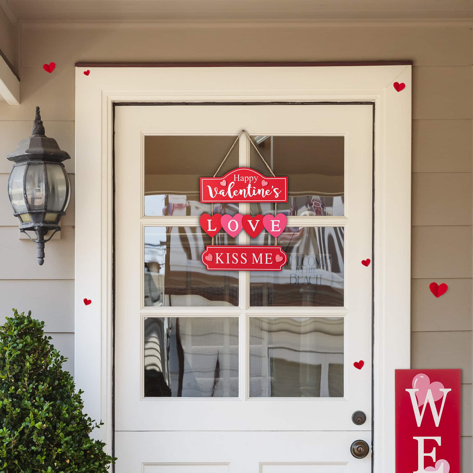 Glitzhome&#xAE; 13.5&#x22; Valentine&#x27;s Wooden Love Door Hanger