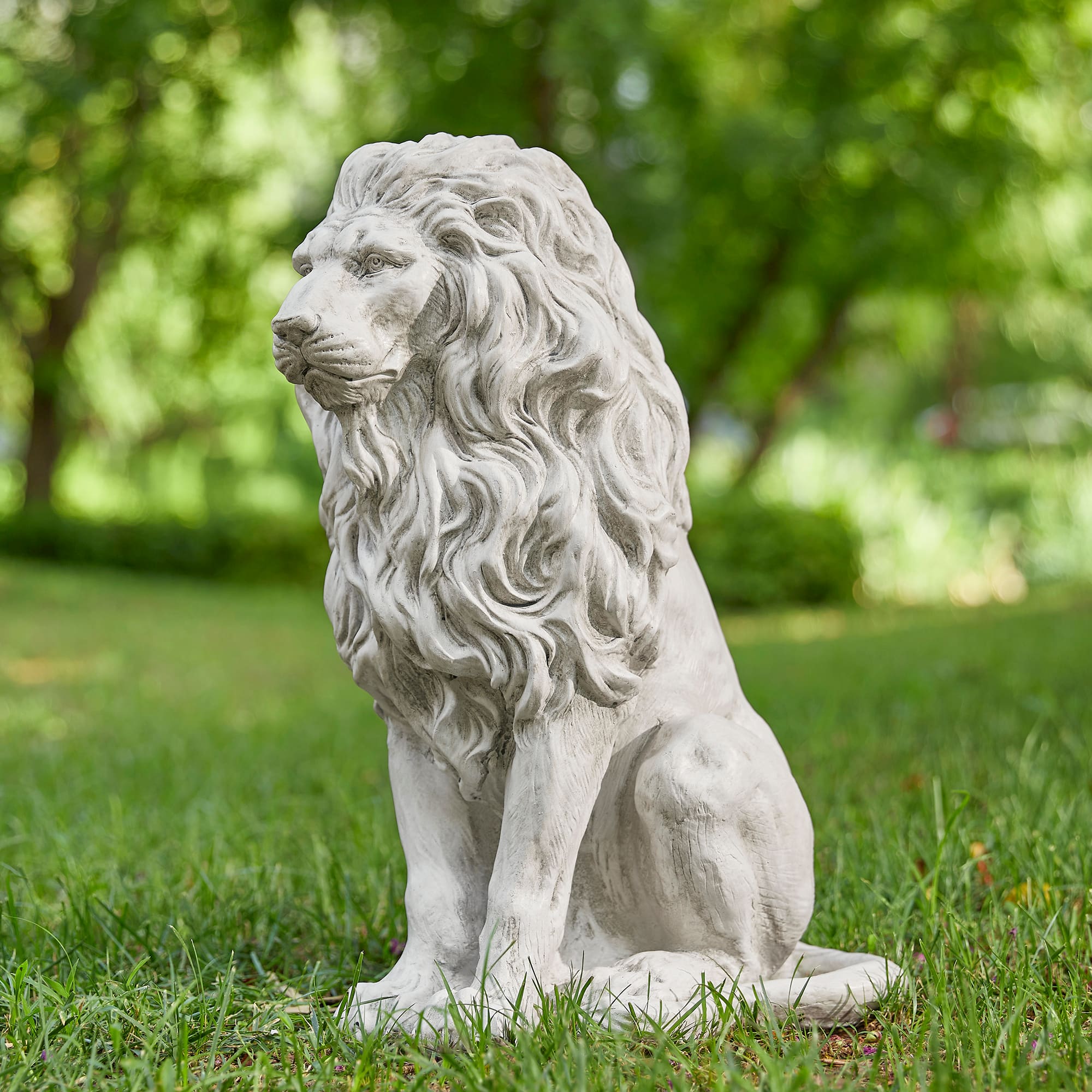 Glitzhome&#xAE; 20.75&#x22; MGO White Guardian Lion Sitting Statue