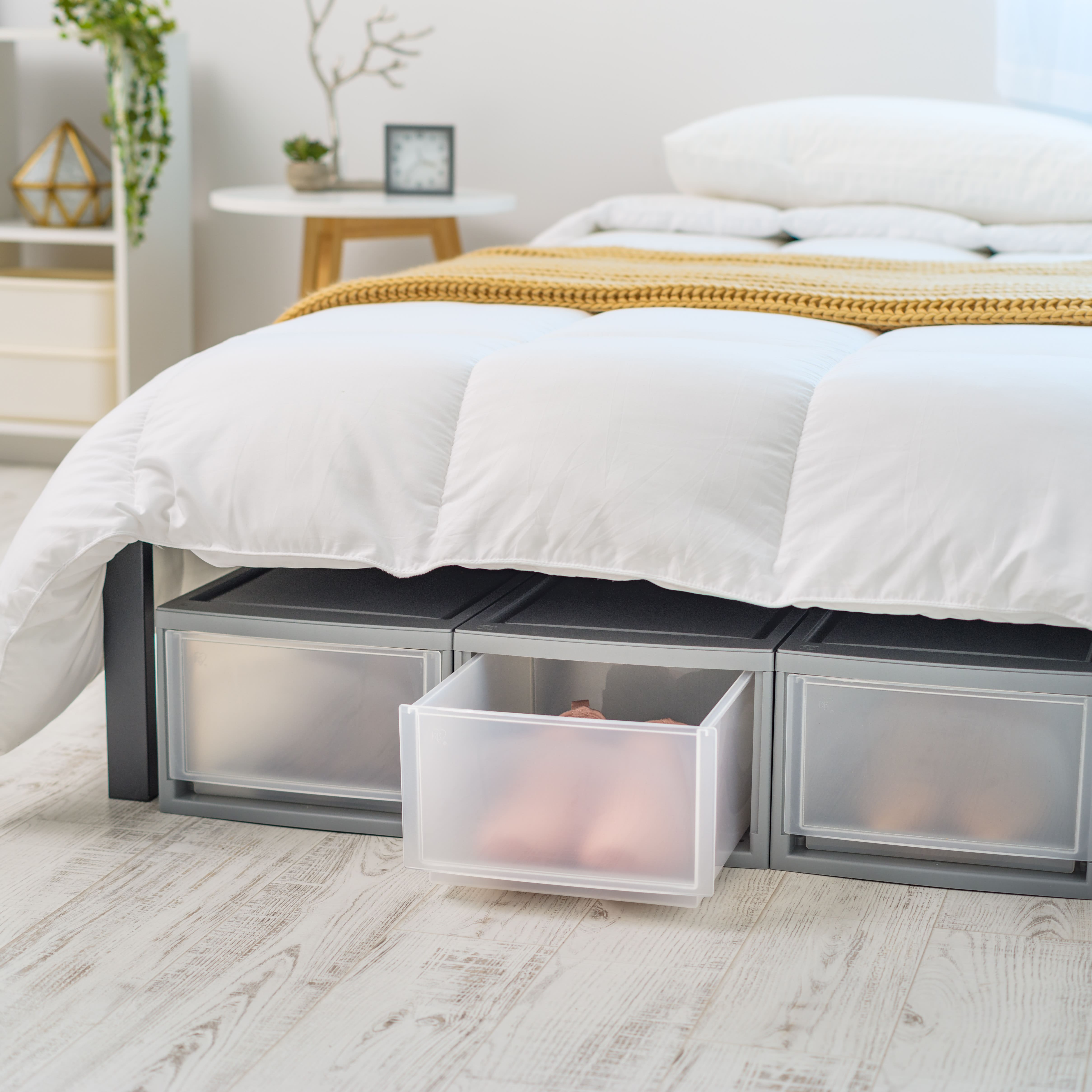 IRIS&#xAE; Medium Gray Stackable Storage Bin with Clear Drawer