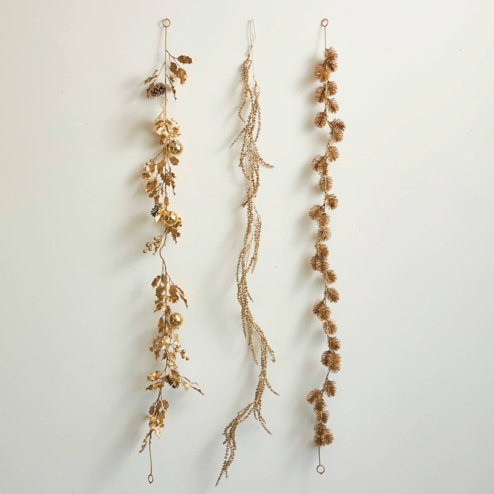 Hello Honey 5.25ft. Faux Leaf Garland