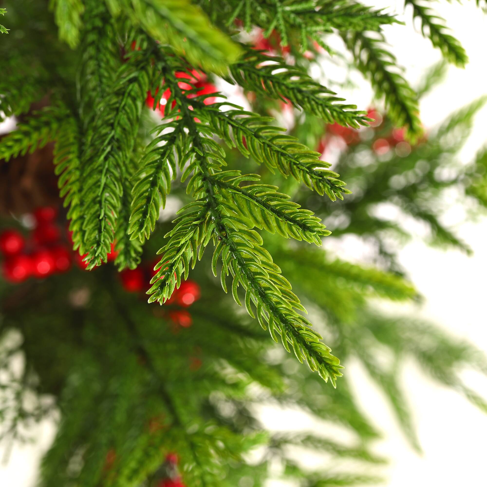 Glitzhome&#xAE; 37.5&#x22;H Chirstmas Greenery Pine Porch Tree with Berries