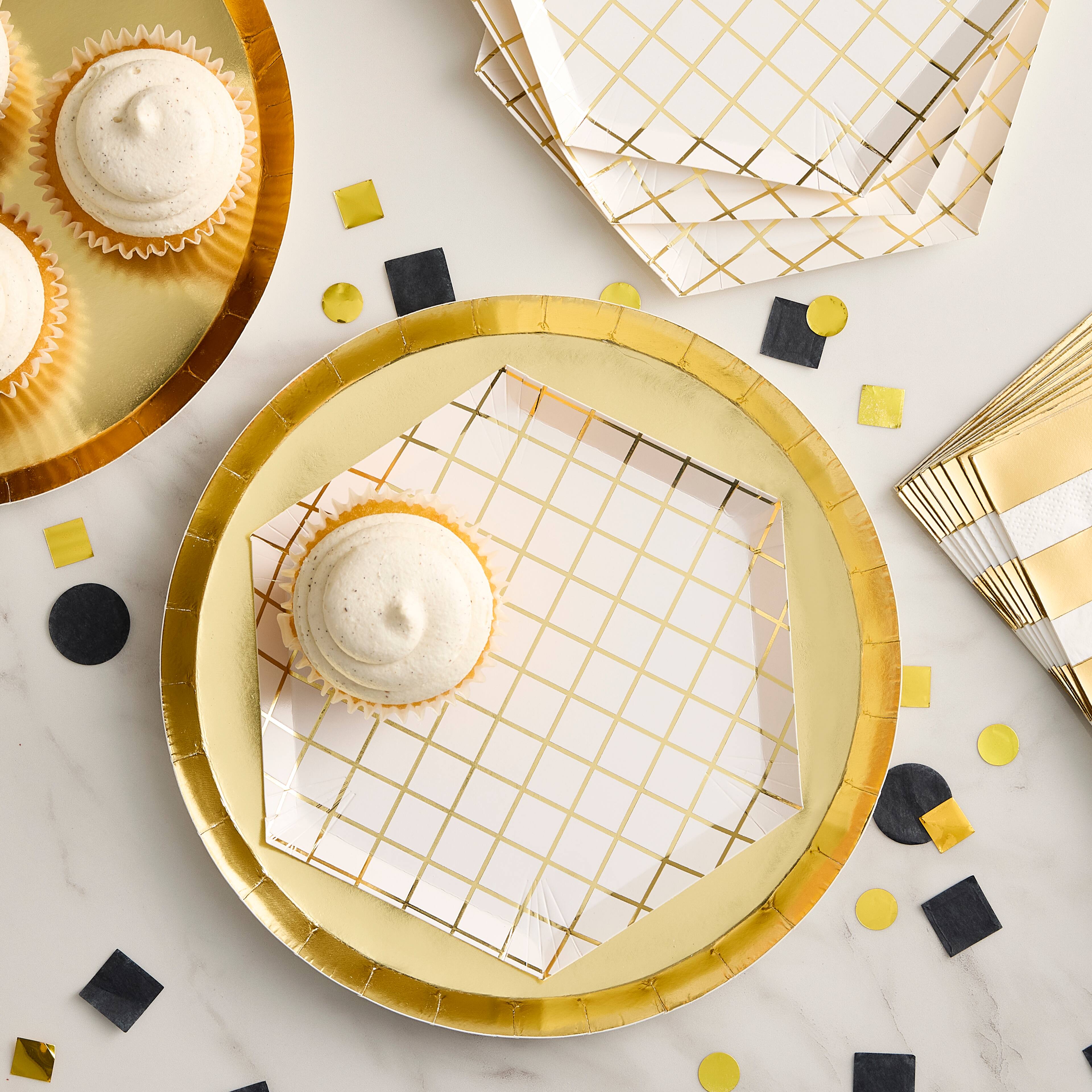 7.5" Metallic Grid Hexagon Paper Plates by Celebrate It