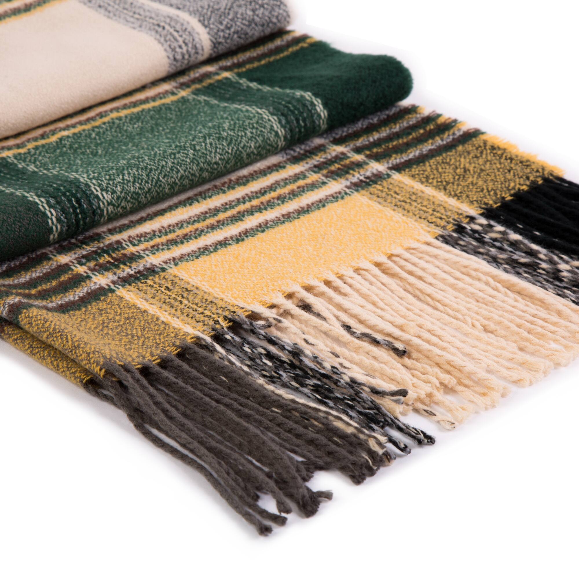 Glitzhome® Fashion Plaid Scarf with Tassels Set