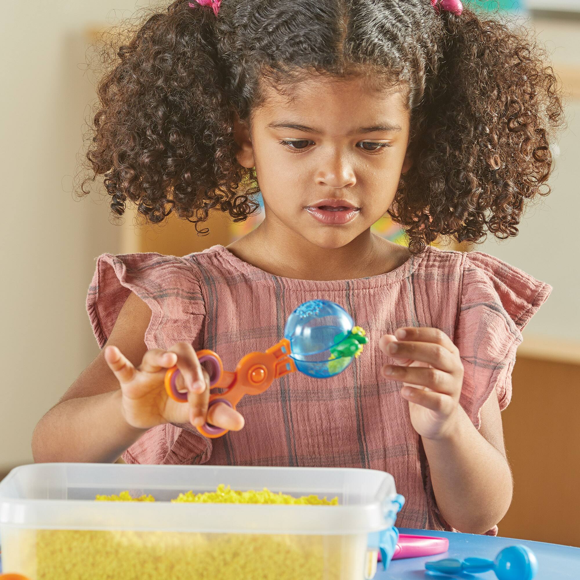 Learning Resources Helping Hands Fine Motor Tools Classroom Set