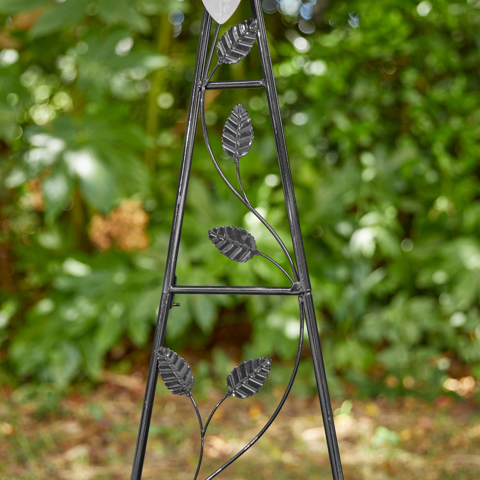 Glitzhome&#xAE; 44&#x22; Metal Flower Wind Spinner Garden Stake