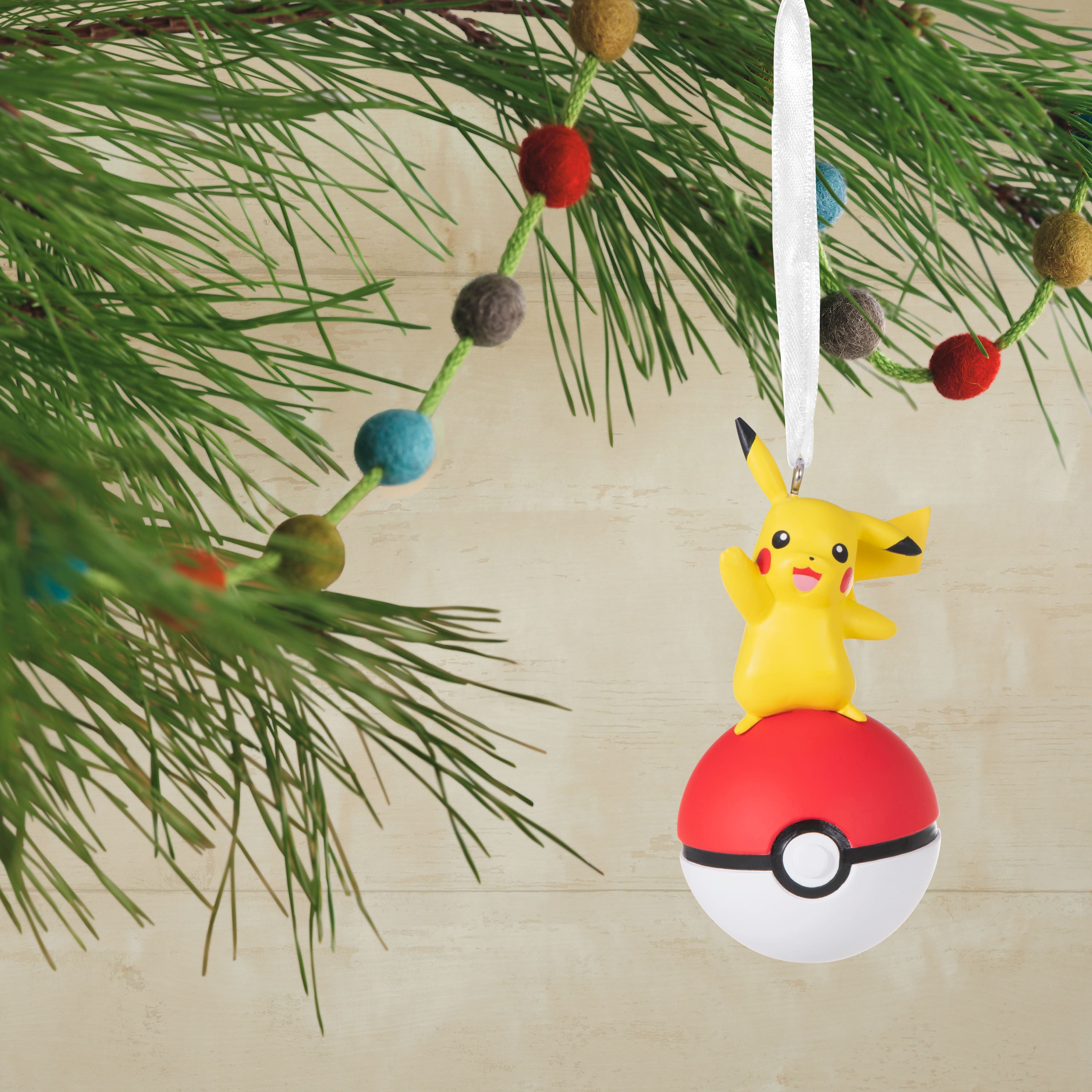Hallmark 3&#x22; Pok&#xE9;mon&#x2122; Pikachu on Pok&#xE9; Ball Ornament